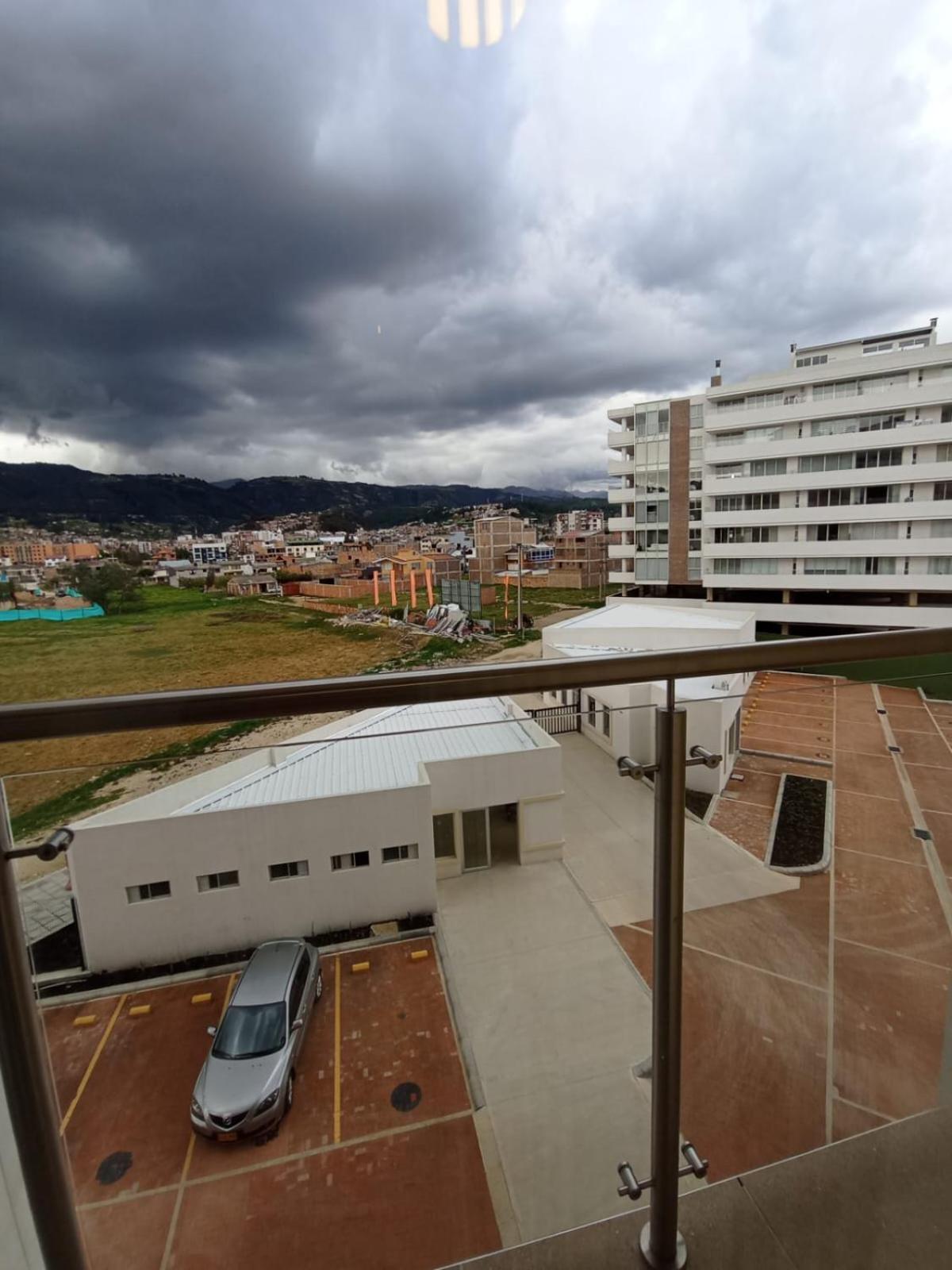 apartamento vista al lago