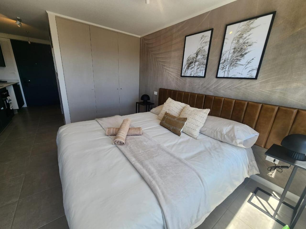 HOM l Parking Wifi CoWork Faro Turismo Piscina