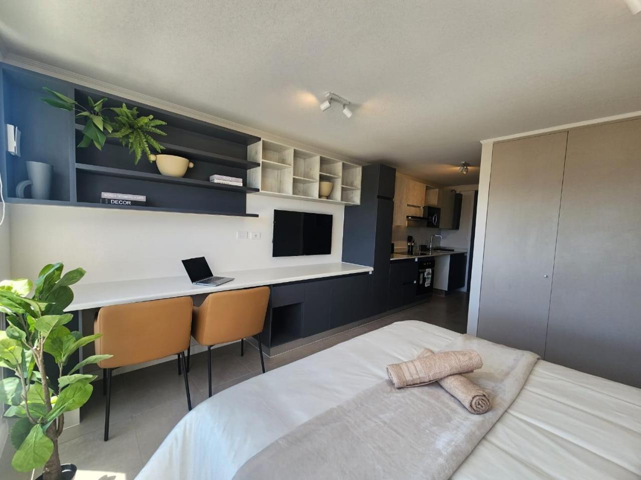 HOM l Parking Wifi CoWork Faro Turismo Piscina
