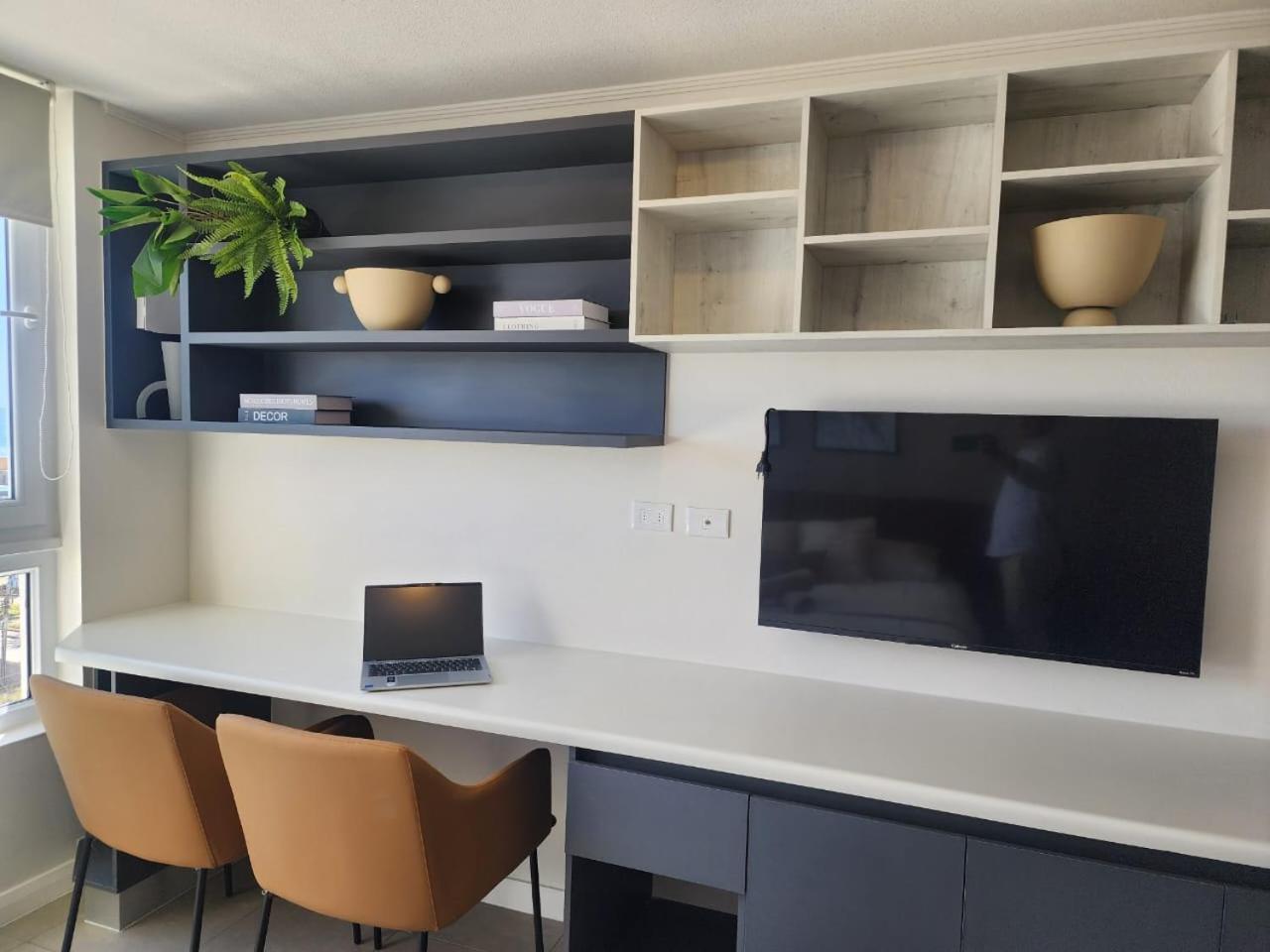 HOM l Parking Wifi CoWork Faro Turismo Piscina