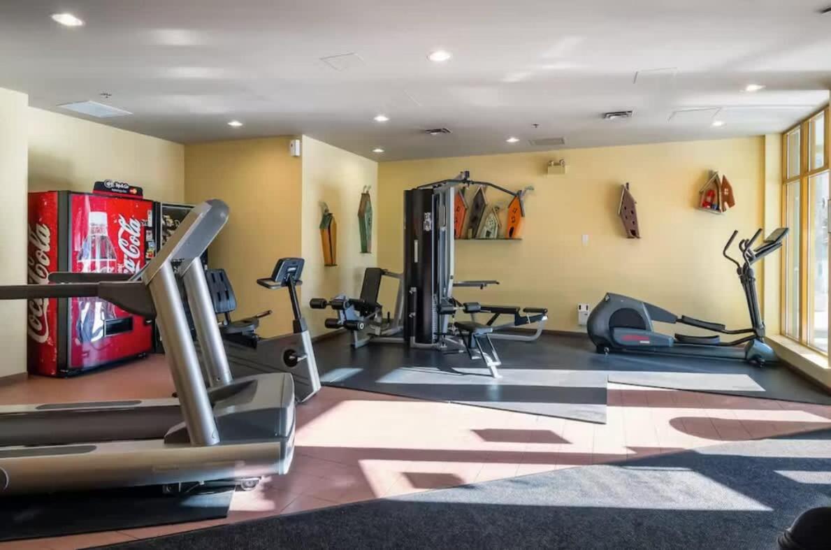 Renovated 1Bed-1Bath in Village with Pool, Hot Tub, and Sauna