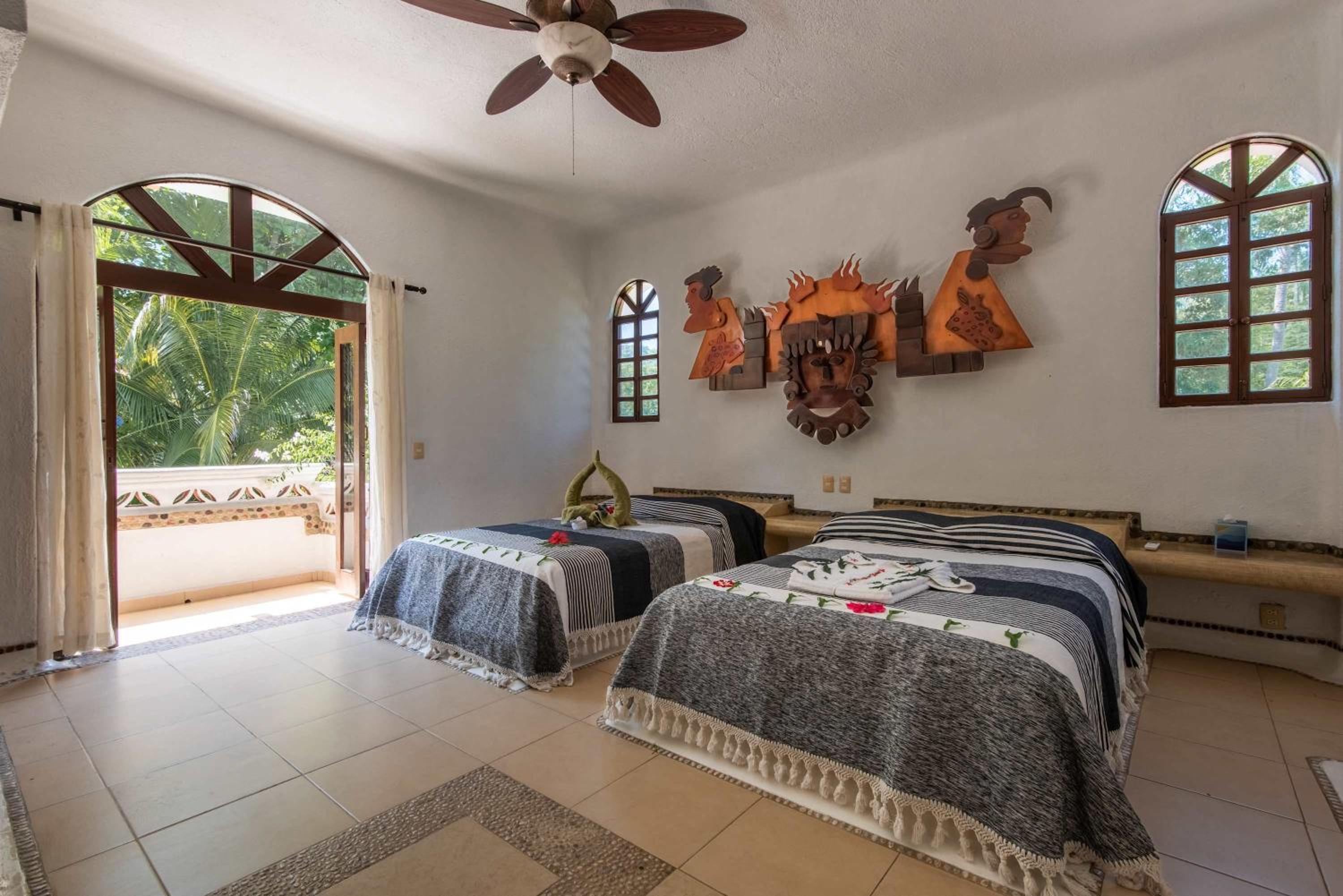 Casa Bravo Retreat view 4