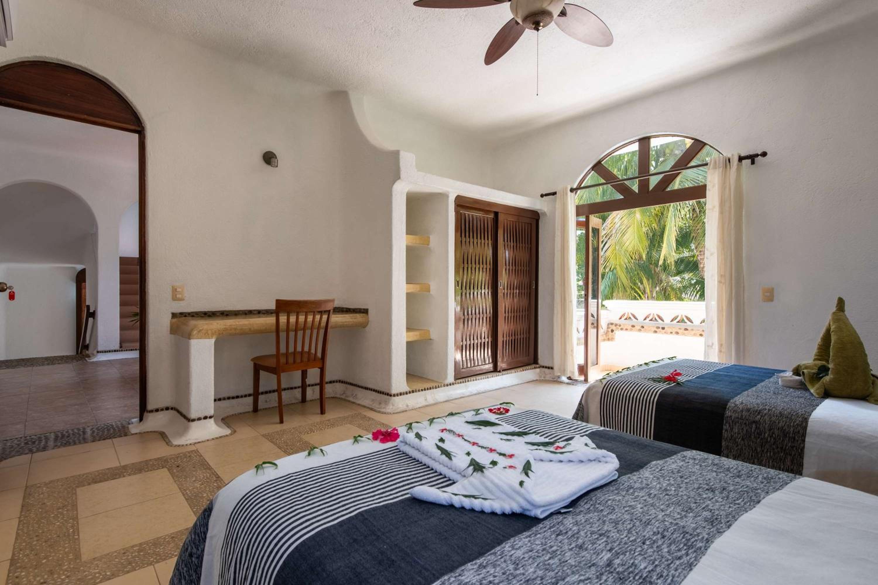 Casa Bravo Retreat view 5