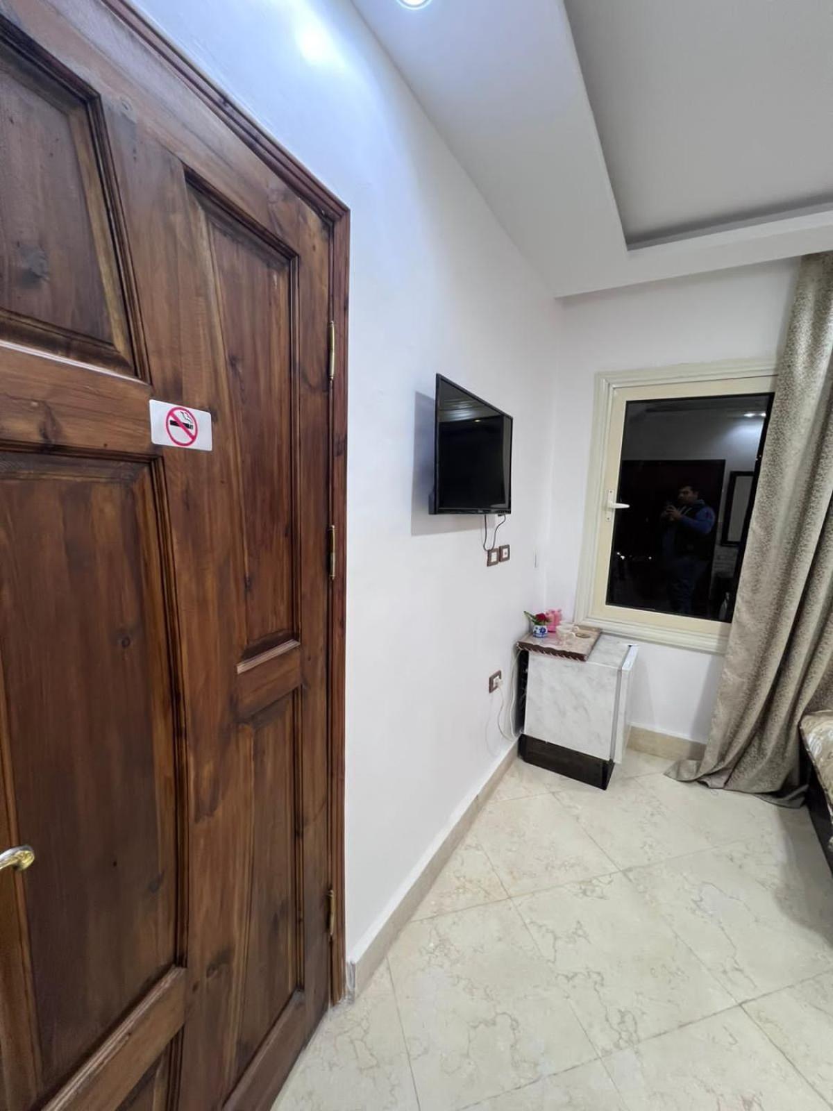 Samar Pyramids - Guest House