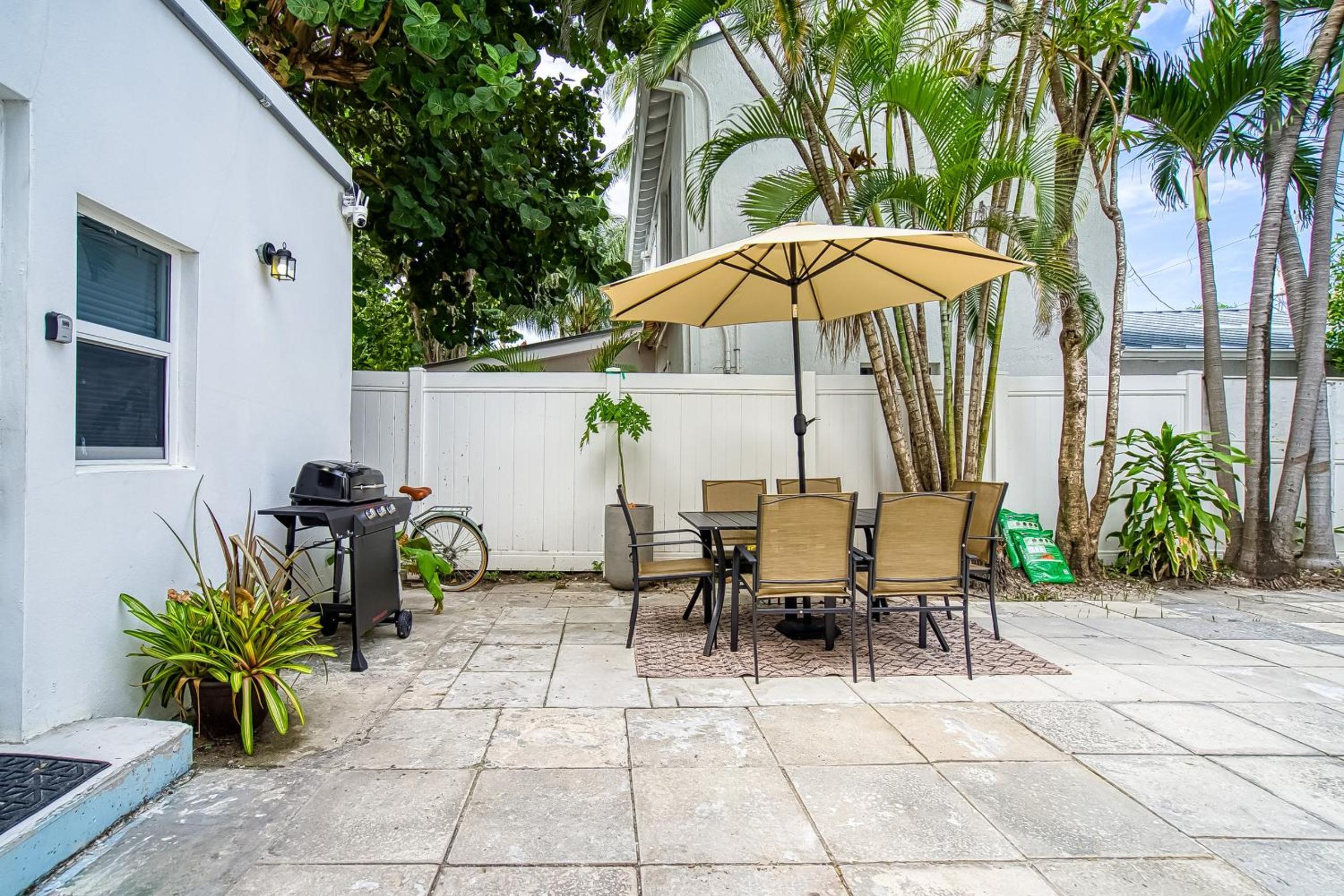 Casa Roselle On The Beach Full 22 view 3