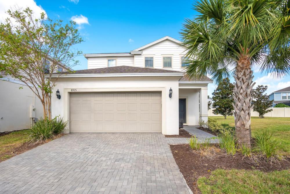Beautiful Family Retreat in Windsor at Westside view 5