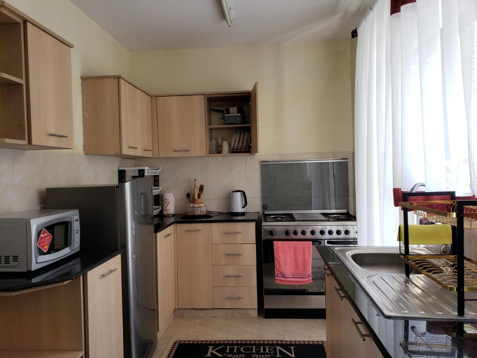 CJ Suites - Executive 3Br Near JKIA and SGR