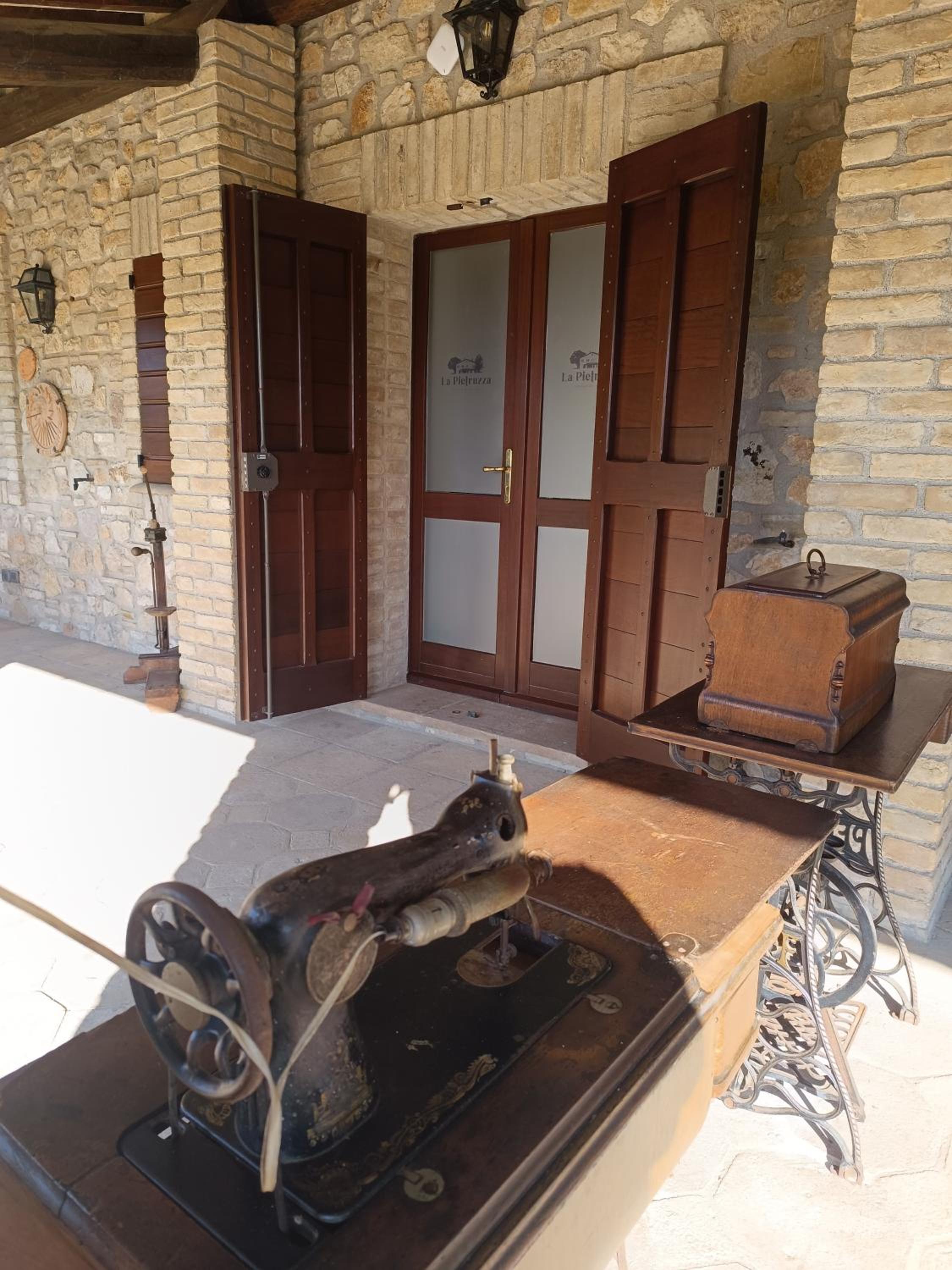 Photo 21