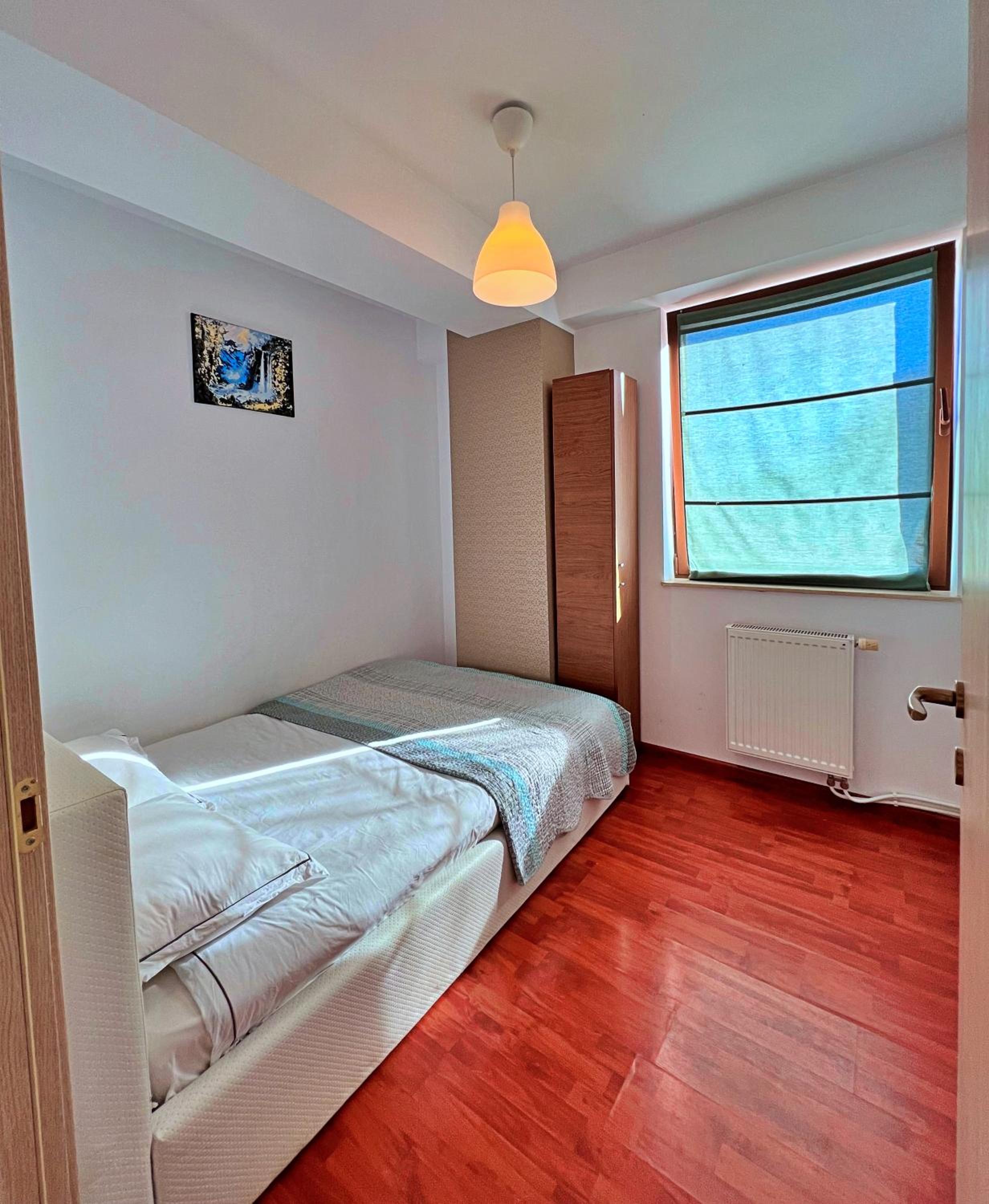 Coroni Apart 2 - Jacuzzi Privat & Vedere Panoramica Brasov view 2