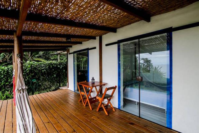 Sol-lua Bangalo com uso exclusivo da piscina