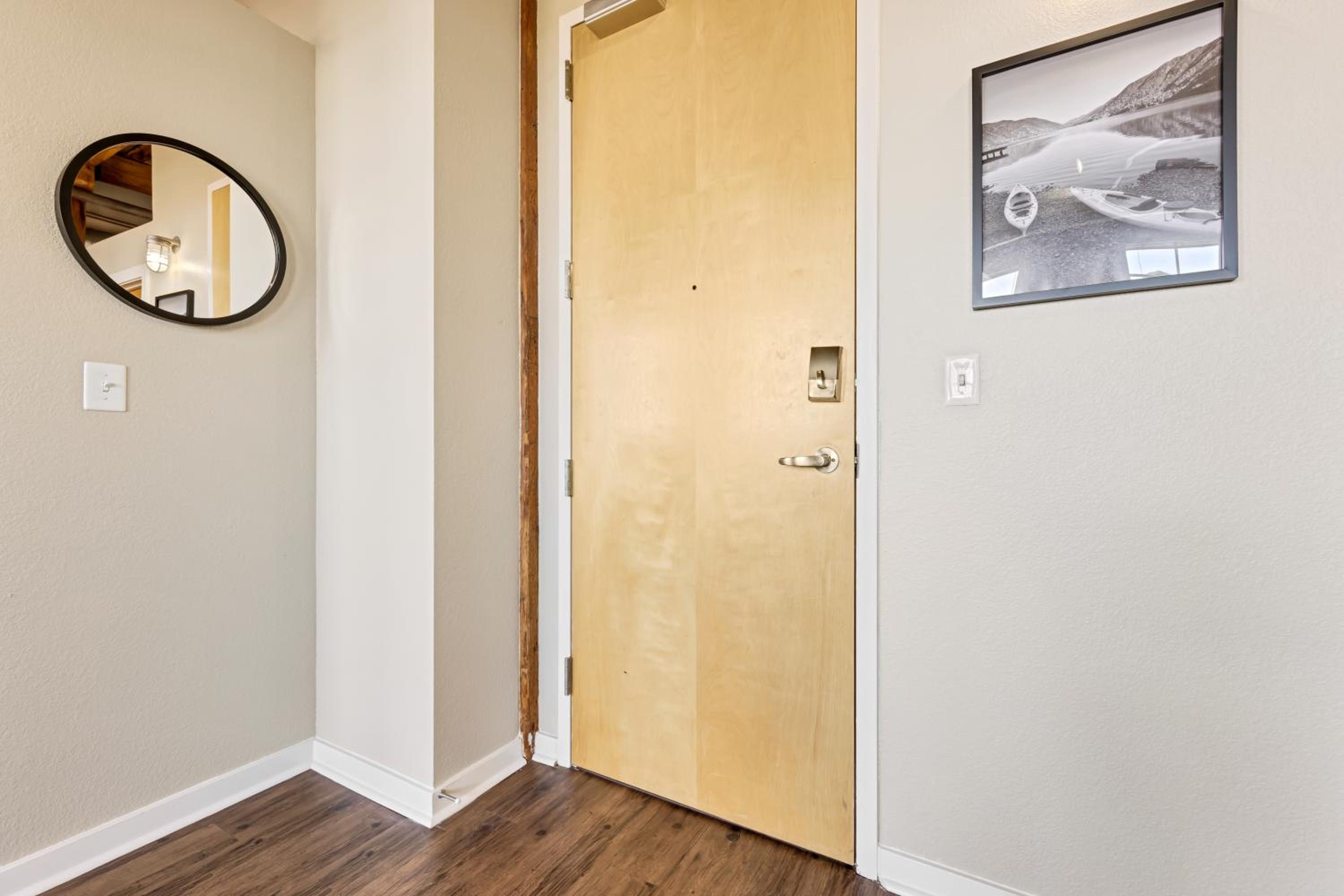Lafayette 107 I Modern & Vintage 1bd Apartment view 5
