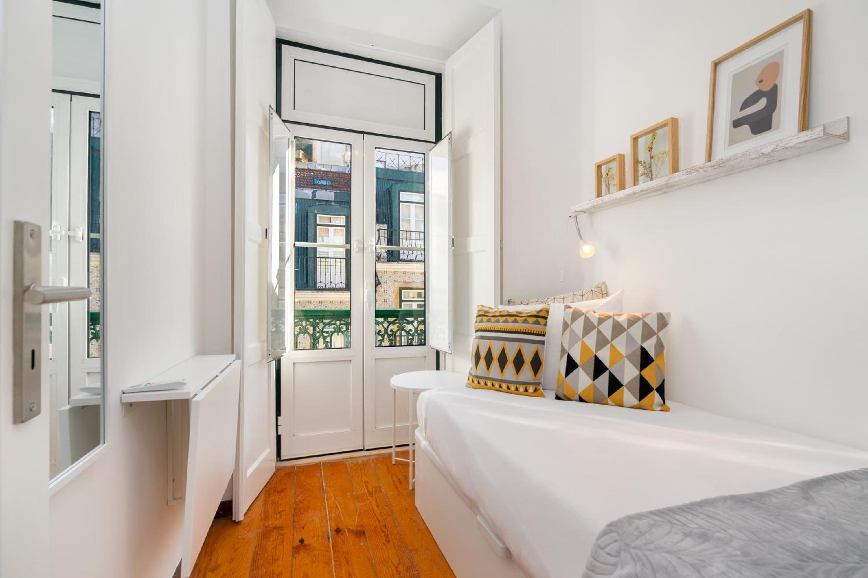WHome Modern Luxury in Lisbon's Historic Center view 2