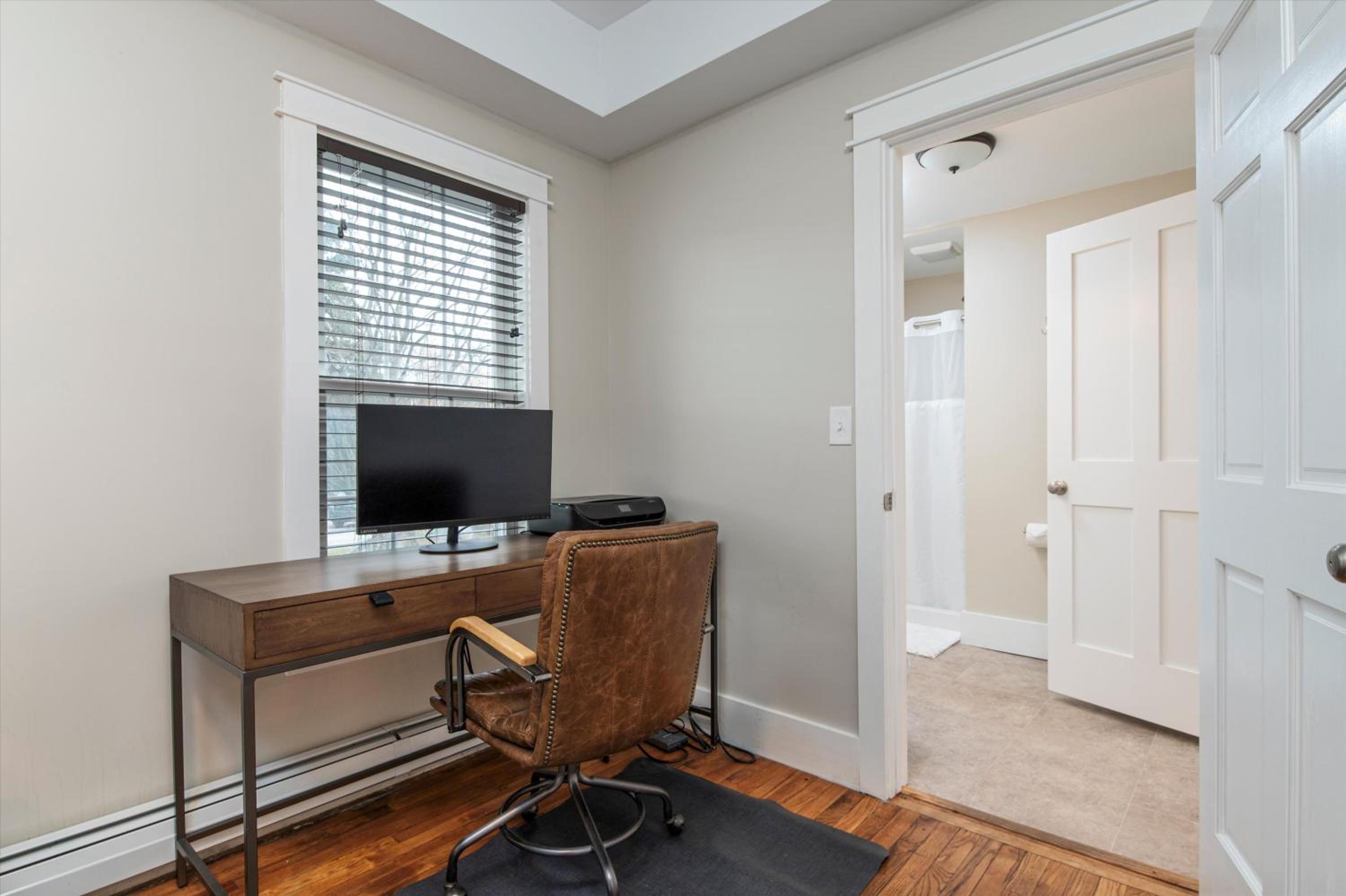 Rutland Vacations - Updated Family-sized Home in Heart of Rutland, Near Slopes, EV, Hot Tub, Fire Pit - Property Image 31