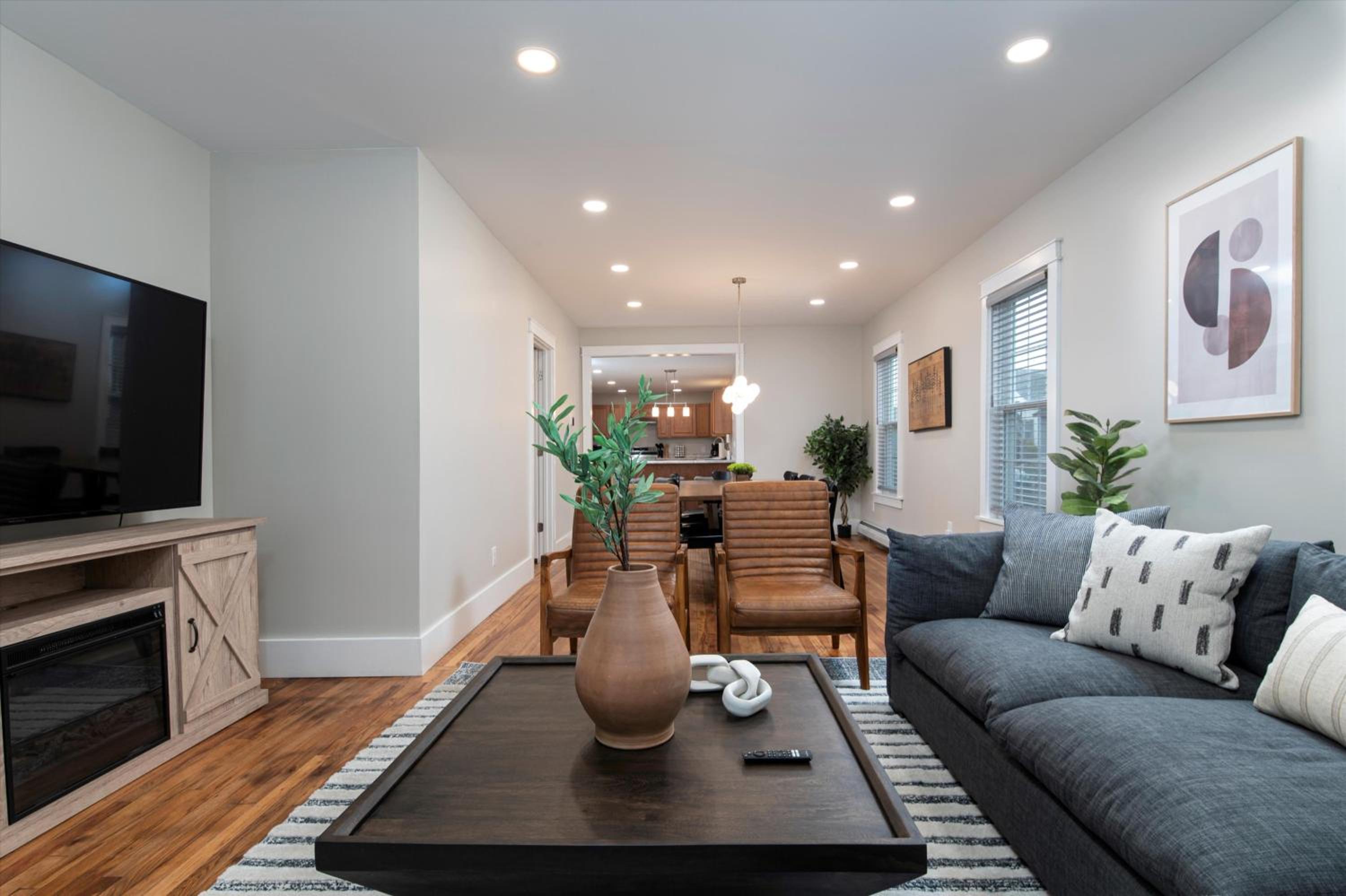 Rutland Vacations - Updated Family-sized Home in Heart of Rutland, Near Slopes, EV, Hot Tub, Fire Pit - Property Image 35