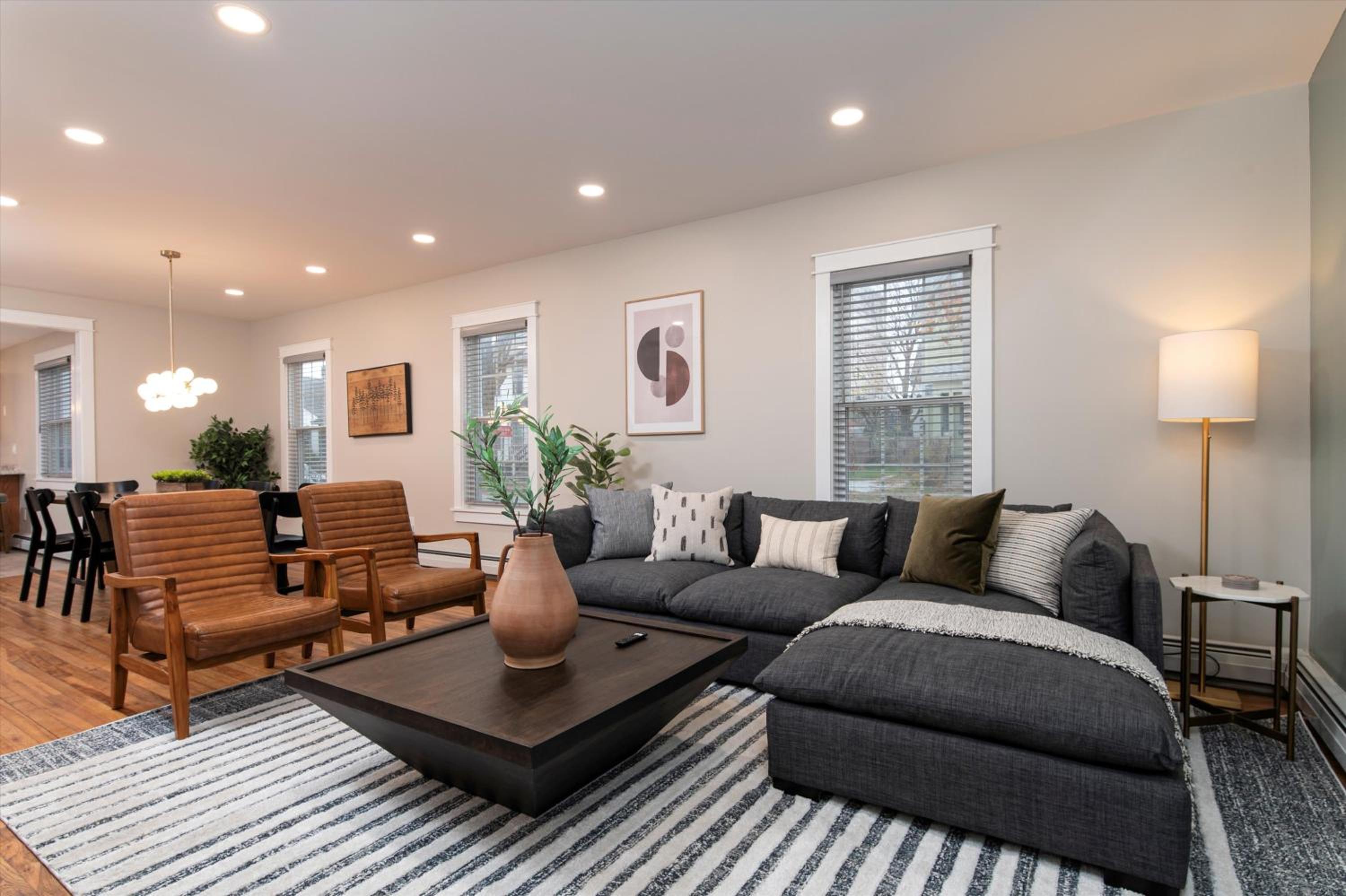 Rutland Vacations - Updated Family-sized Home in Heart of Rutland, Near Slopes, EV, Hot Tub, Fire Pit - Property Image 32