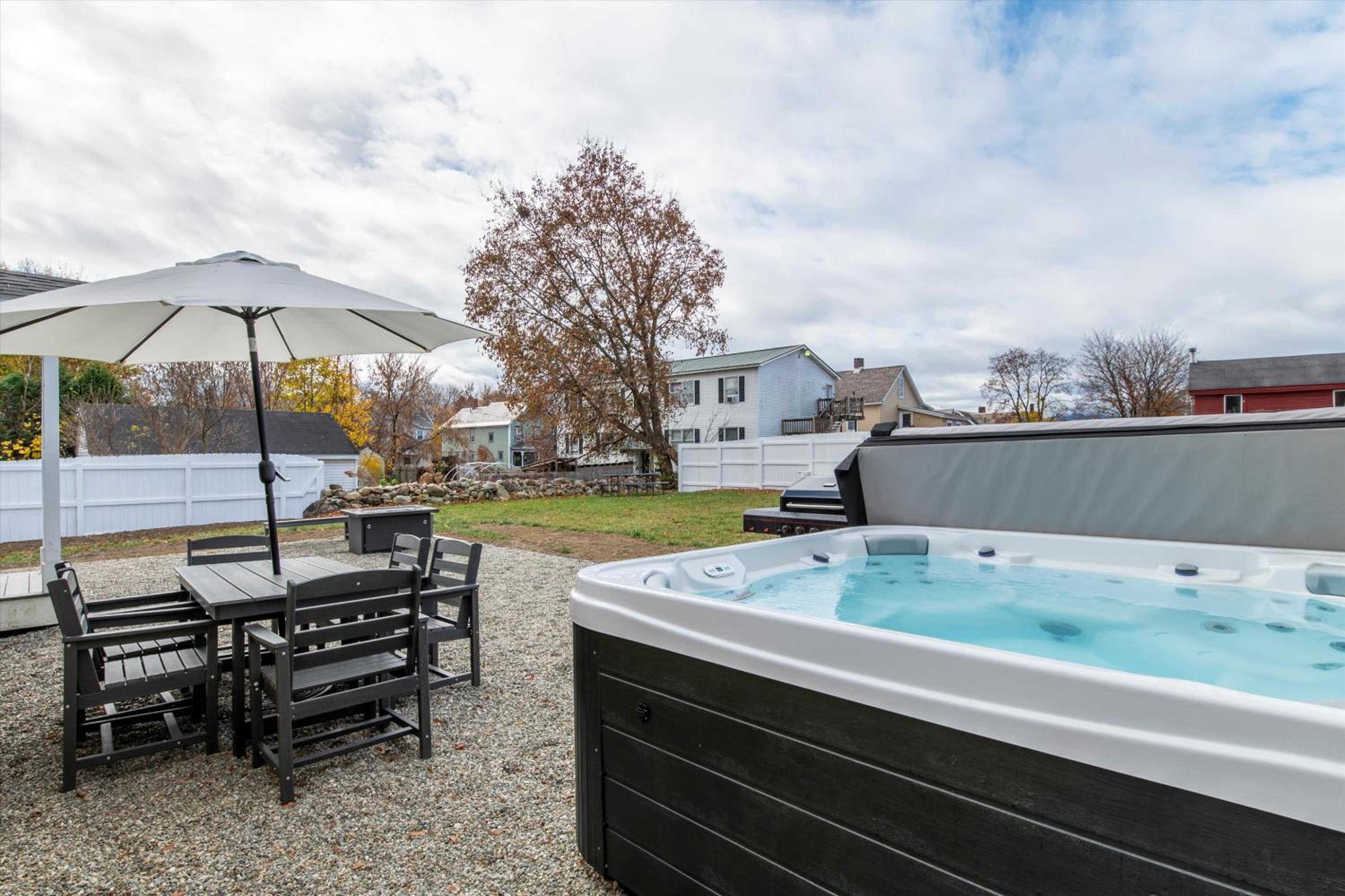 Rutland Vacations - Updated Family-sized Home in Heart of Rutland, Near Slopes, EV, Hot Tub, Fire Pit - Property Image 40