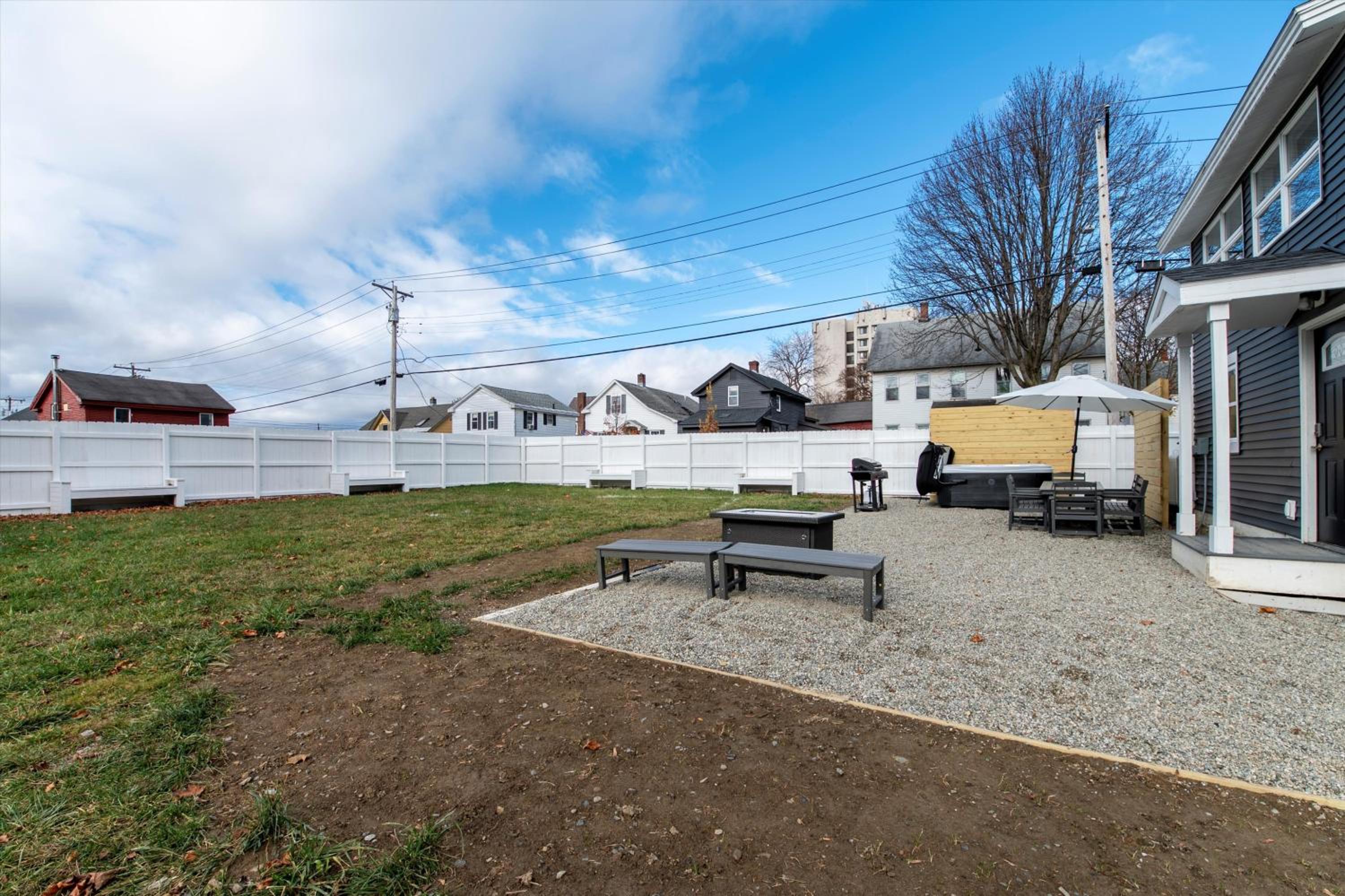 Rutland Vacations - Updated Family-sized Home in Heart of Rutland, Near Slopes, EV, Hot Tub, Fire Pit - Property Image 15