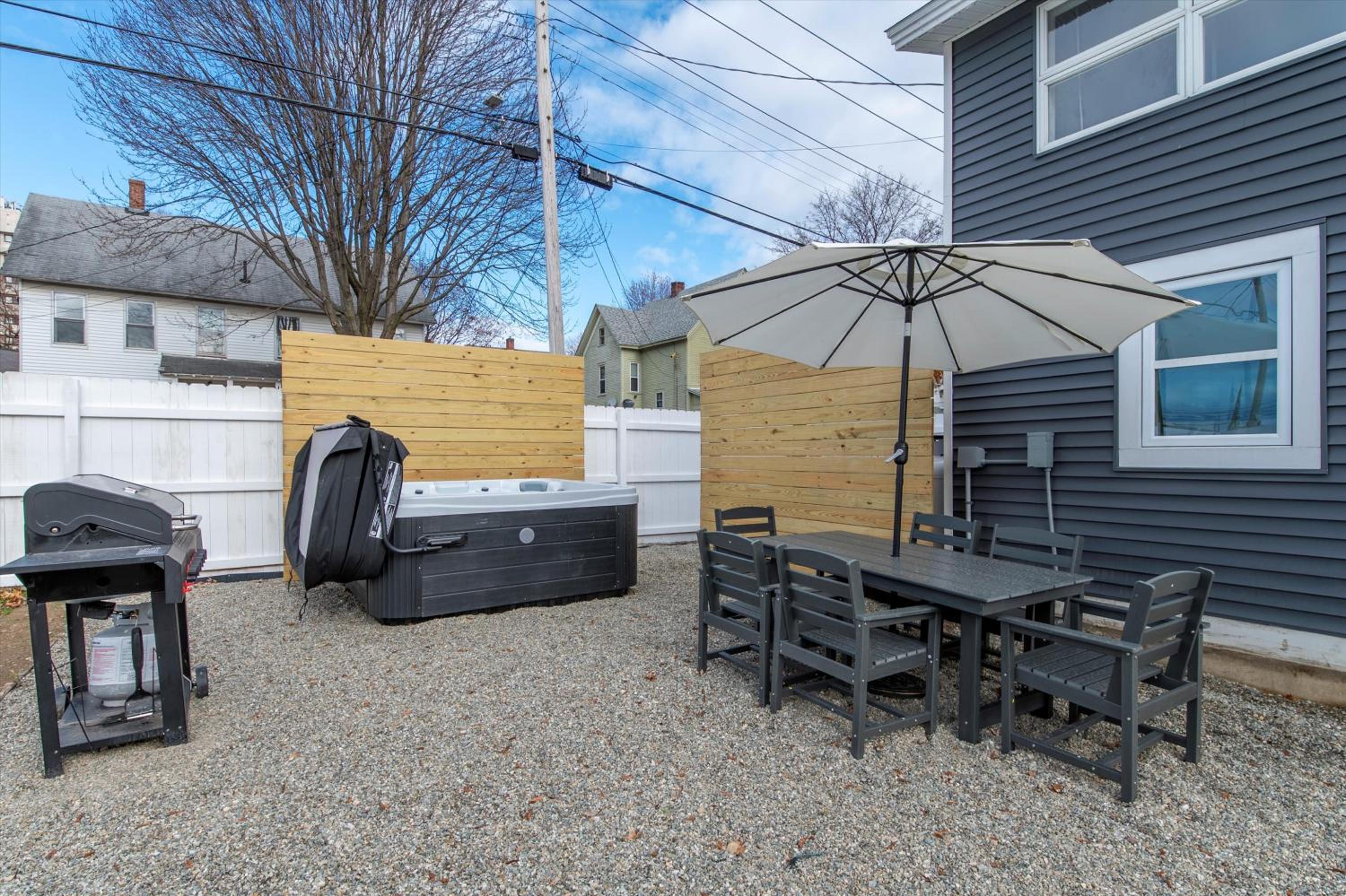 Rutland Vacations - Updated Family-sized Home in Heart of Rutland, Near Slopes, EV, Hot Tub, Fire Pit - Property Image 1