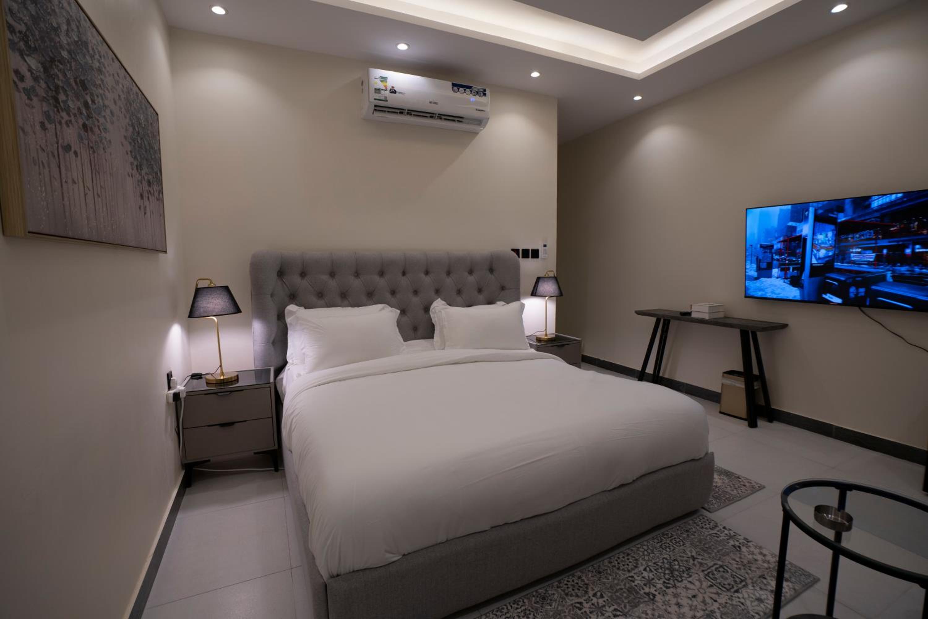 D13 - Quiet studio elegant Luxury apartment Self-Entry