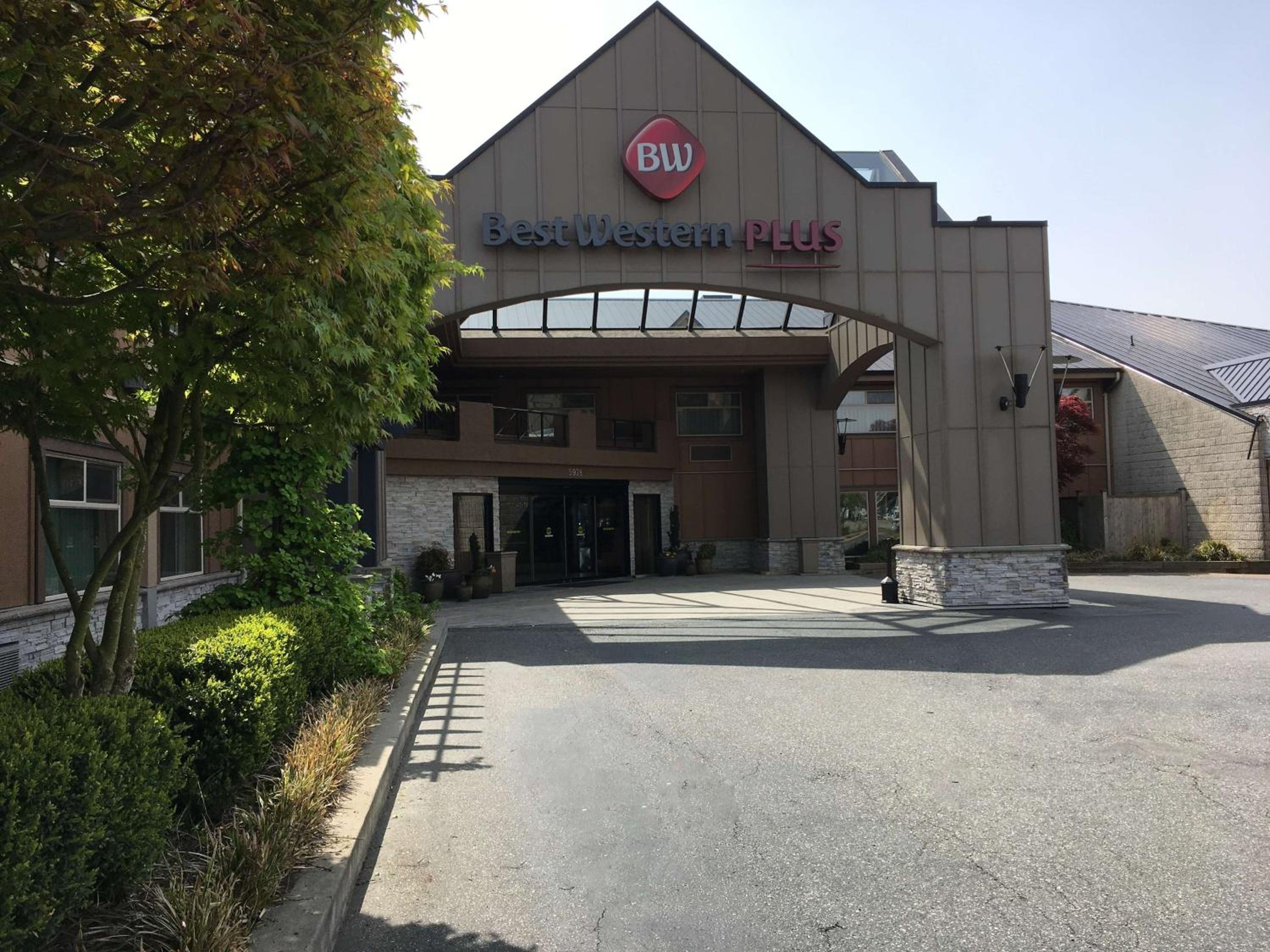 Langley Vacations - Best Western PLUS Langley Inn - Property Image 7
