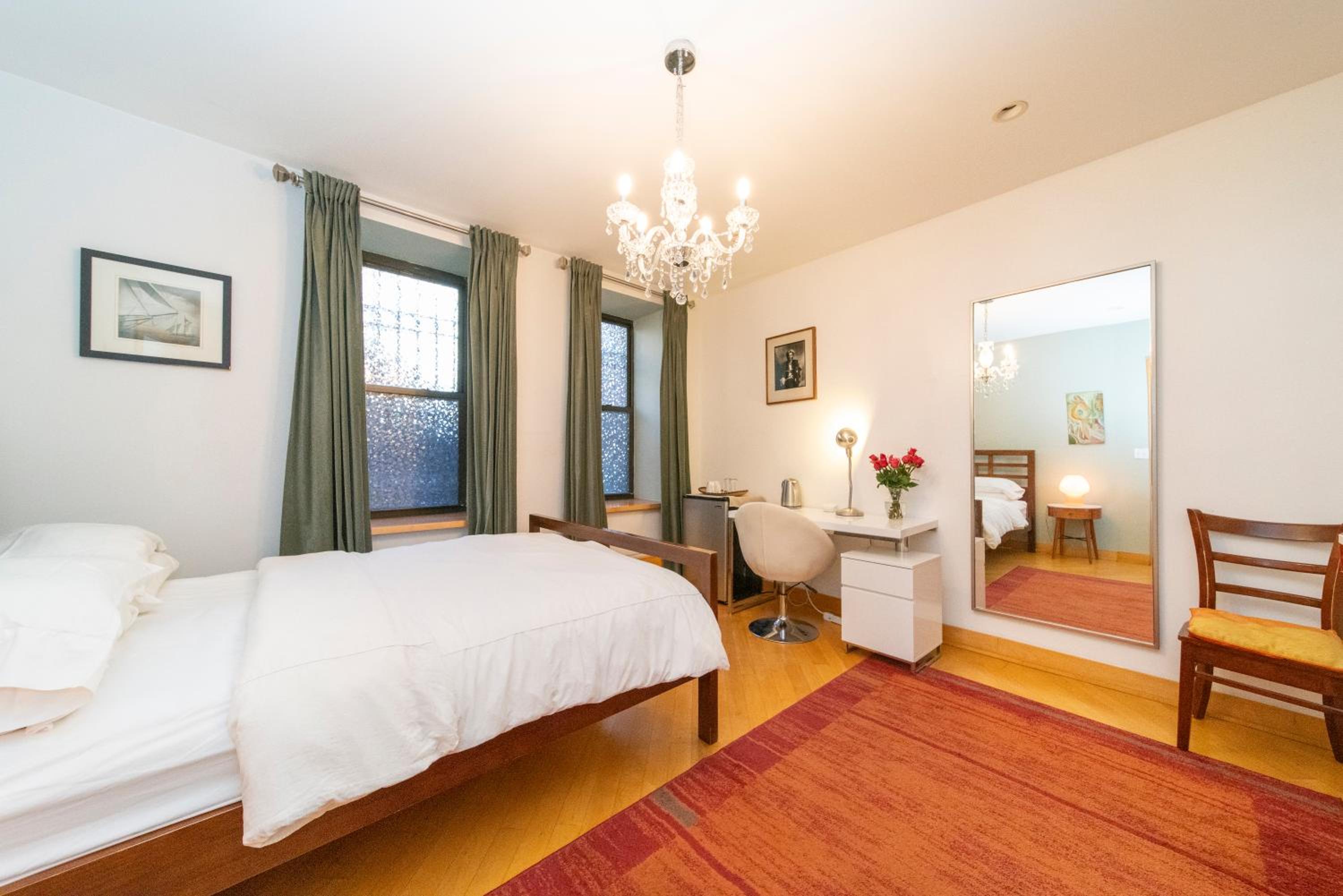 2 bedrooms with one private bathroom in lovely home