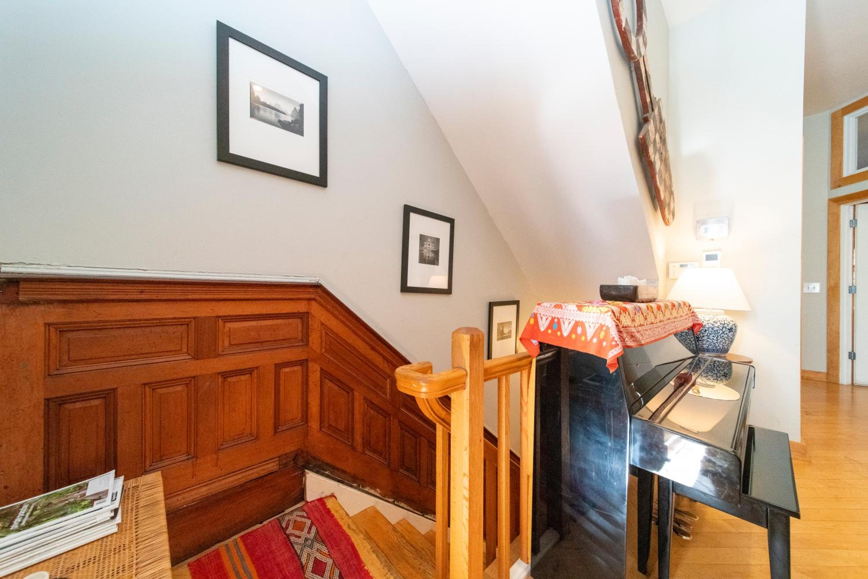 2 bedrooms with one private bathroom in lovely home