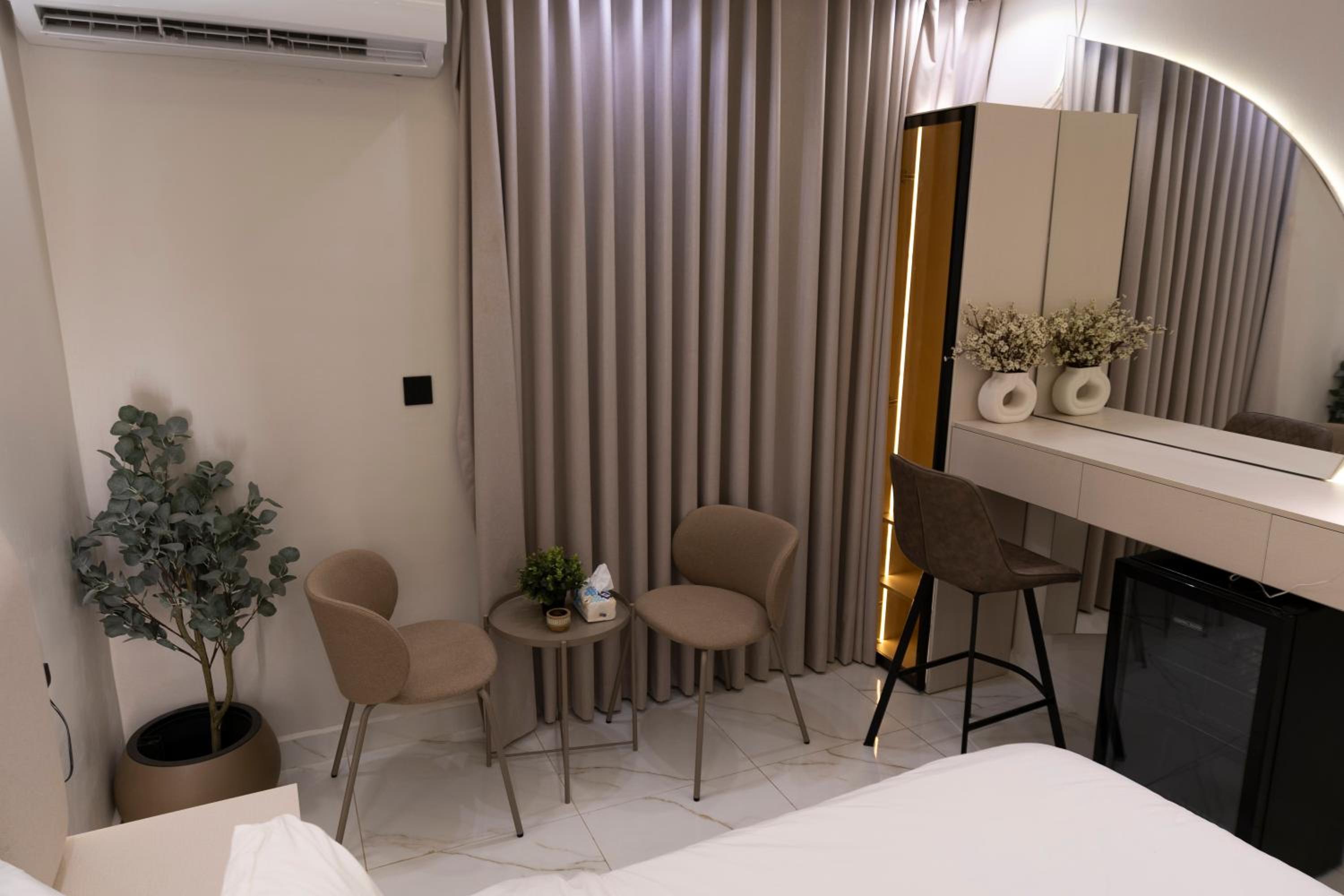 Quiet & elegant Apartment with self-entry