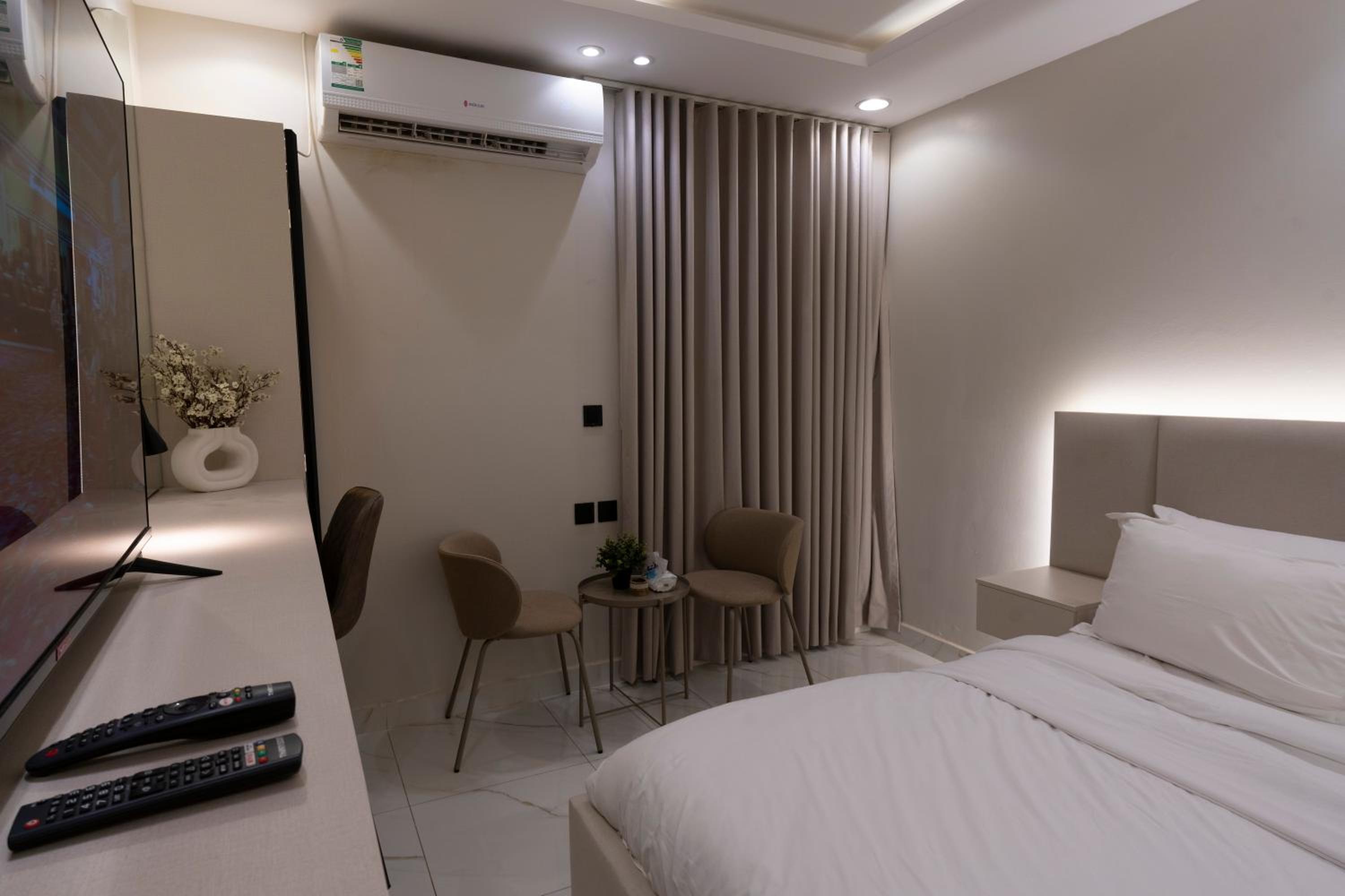 Quiet & elegant Apartment with self-entry