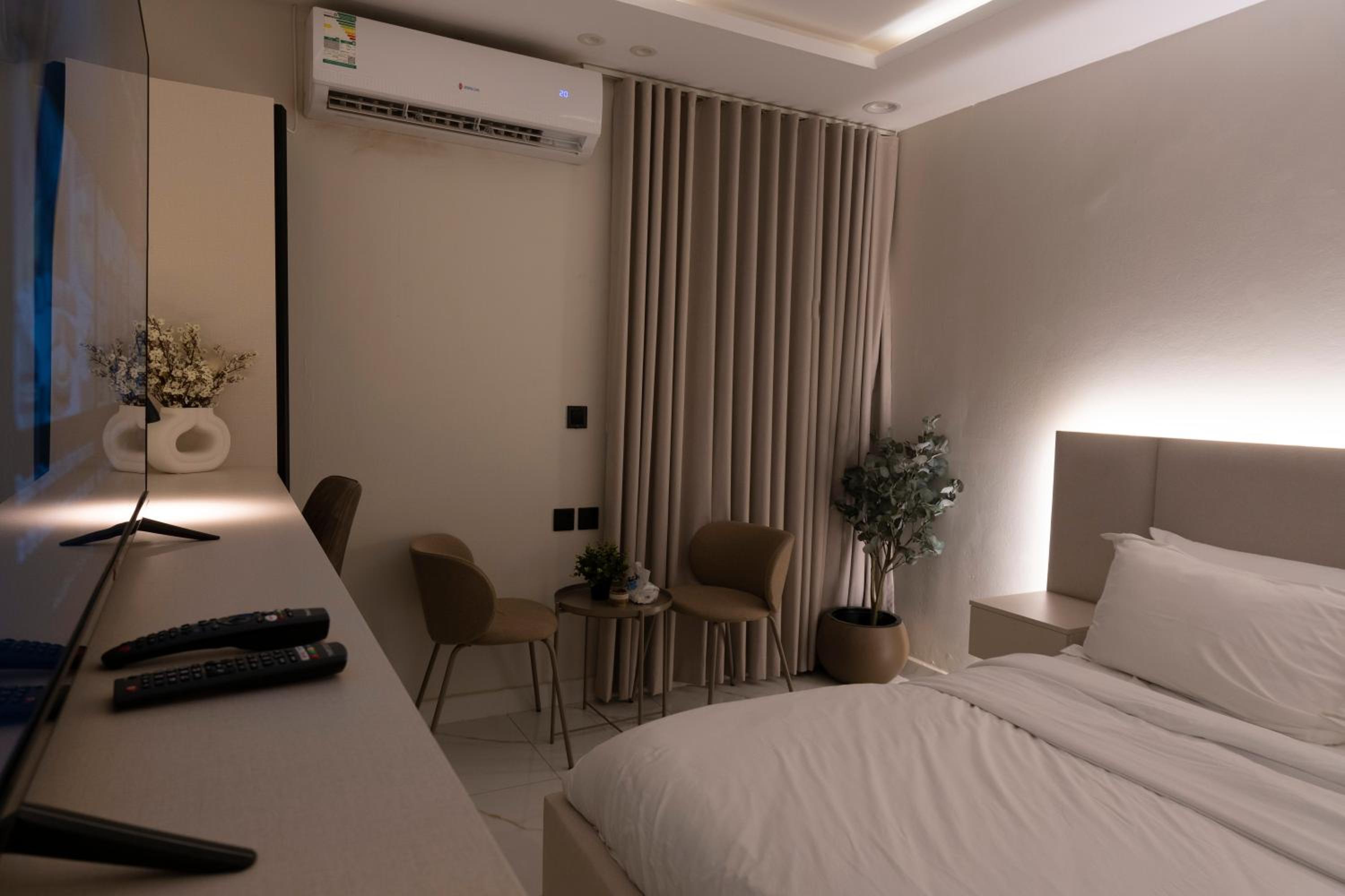 Quiet & elegant Apartment with self-entry