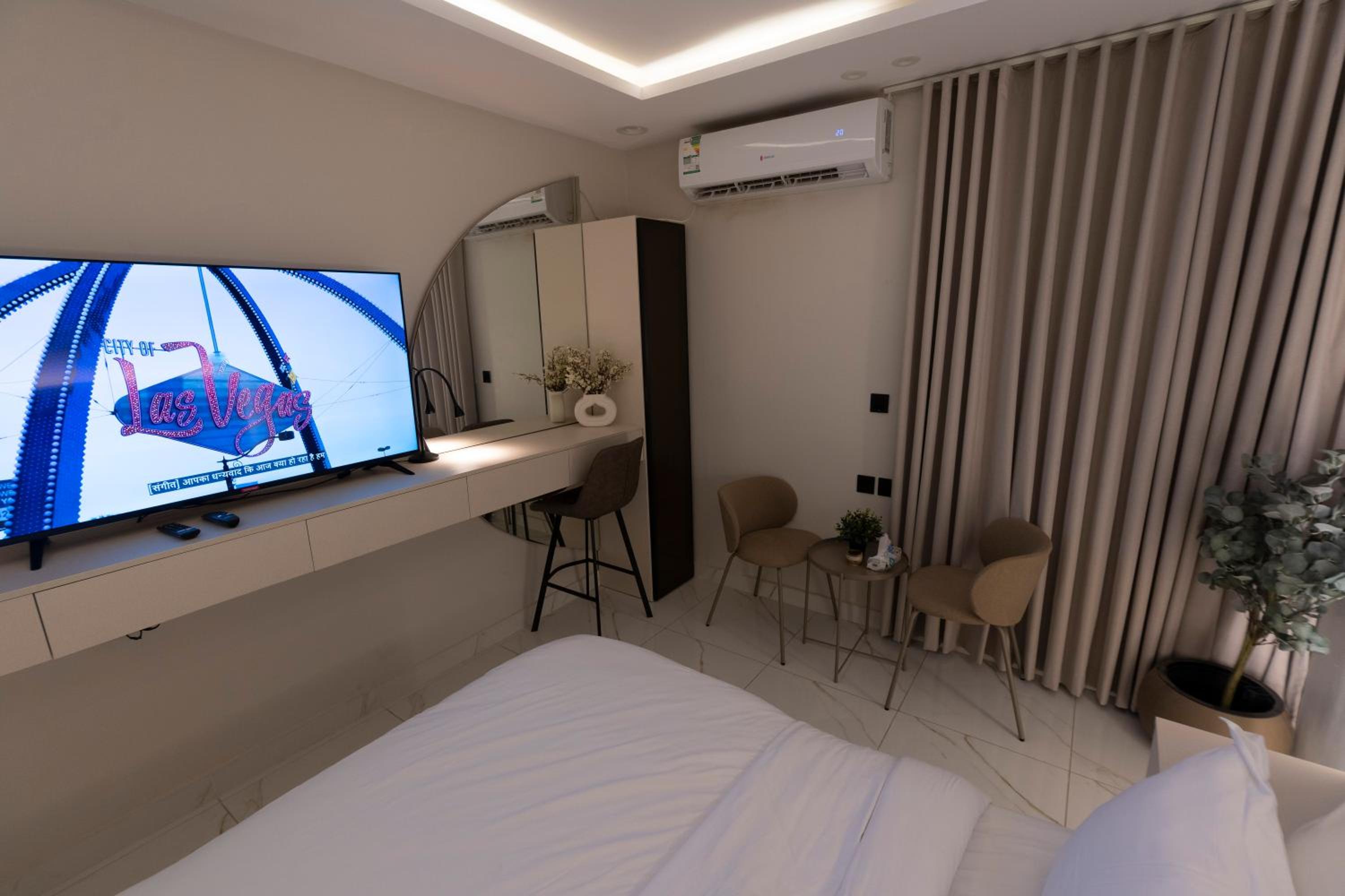 Quiet & elegant Apartment with self-entry