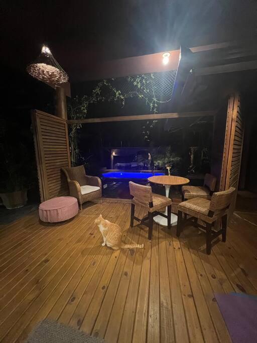 Casa hóspede privativa -Área piscina compartilhada