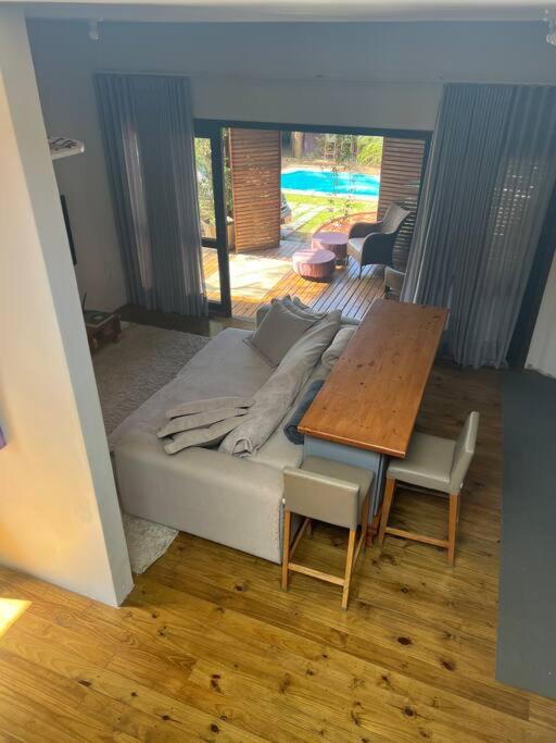Casa hóspede privativa -Área piscina compartilhada