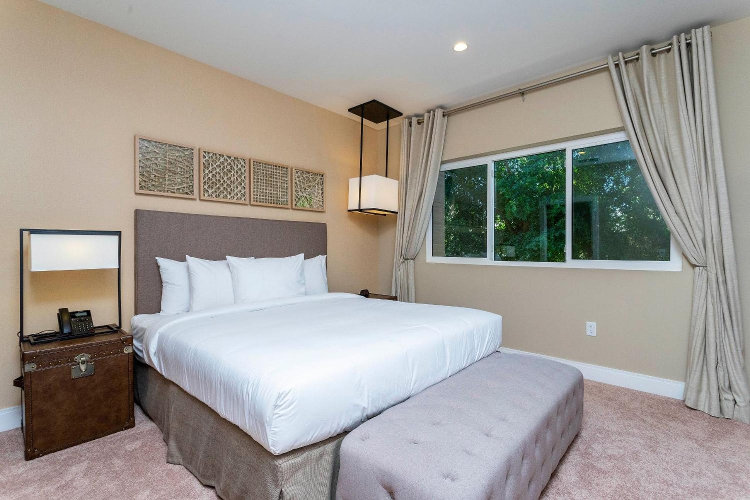 Disney‑Area 3BR Villa w/ Grill Patio & Families