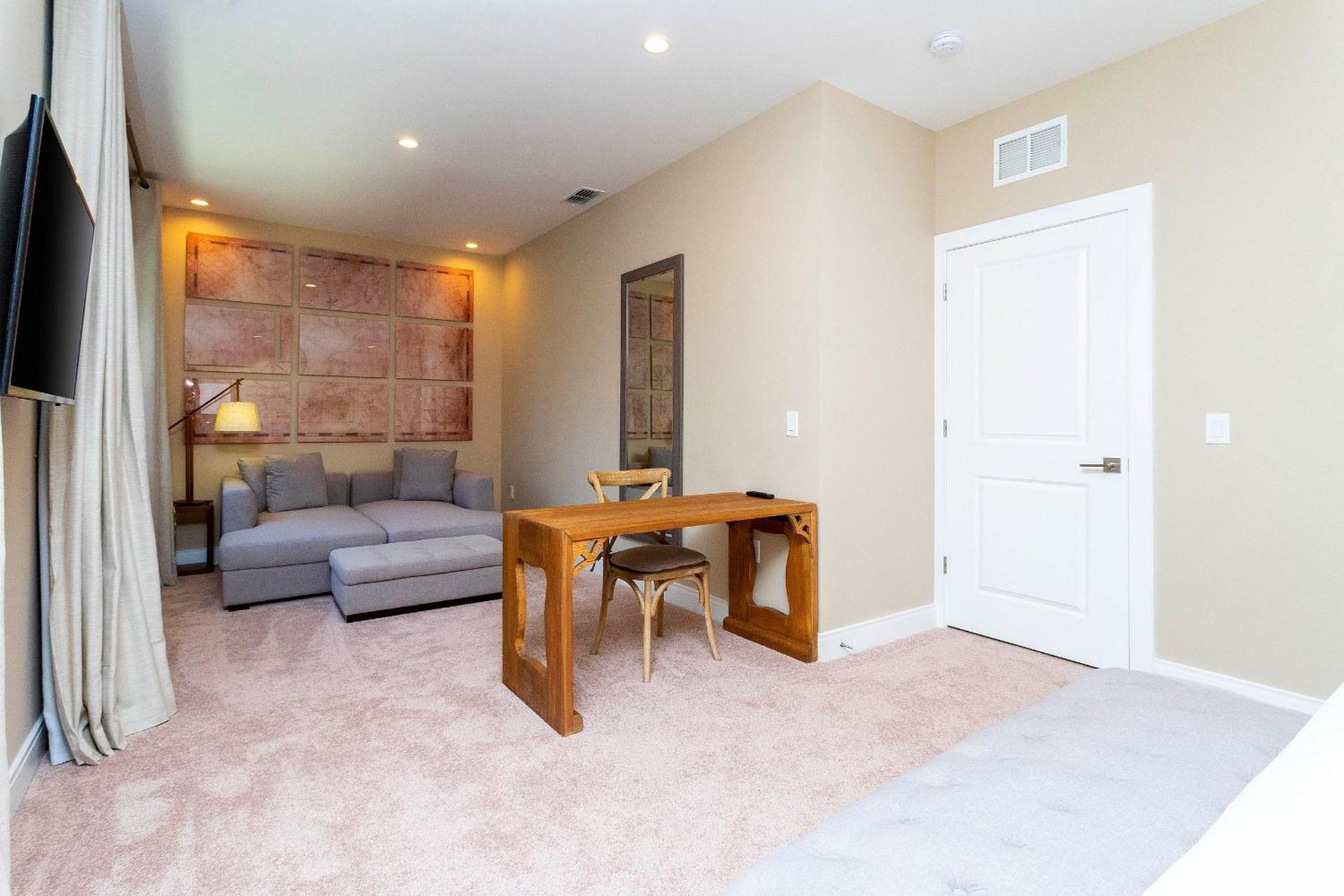 Disney‑Area 3BR Villa w/ Grill Patio & Families
