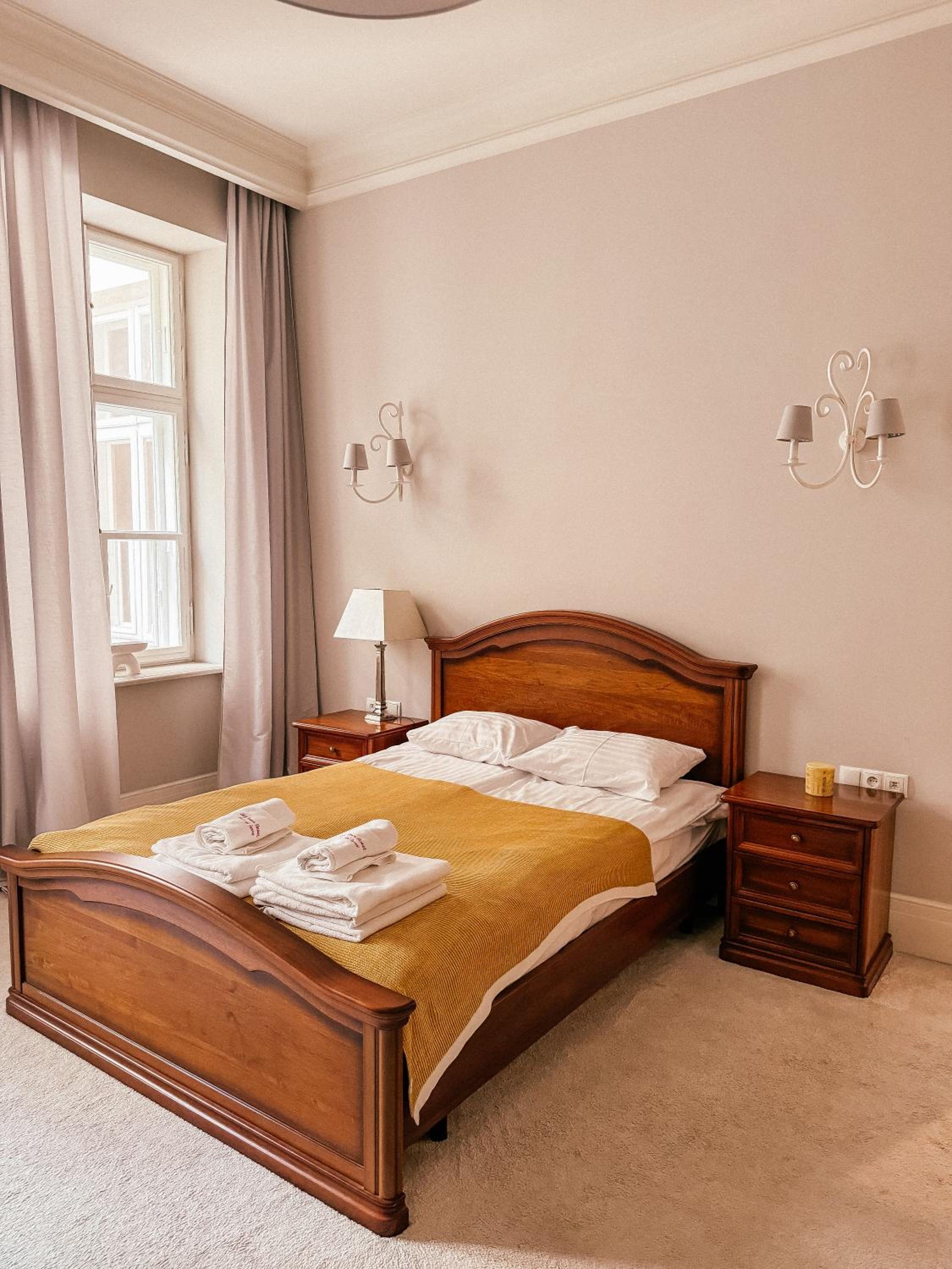 Old Town Heart XVIII - Downtown Luxury