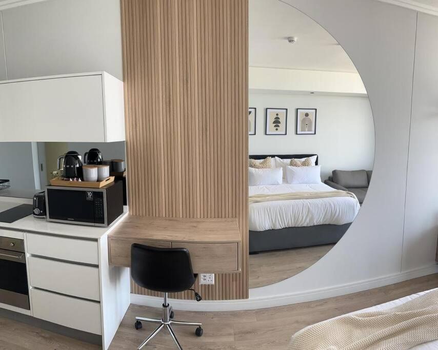 Cozy Stay at The Ellipse Midrand