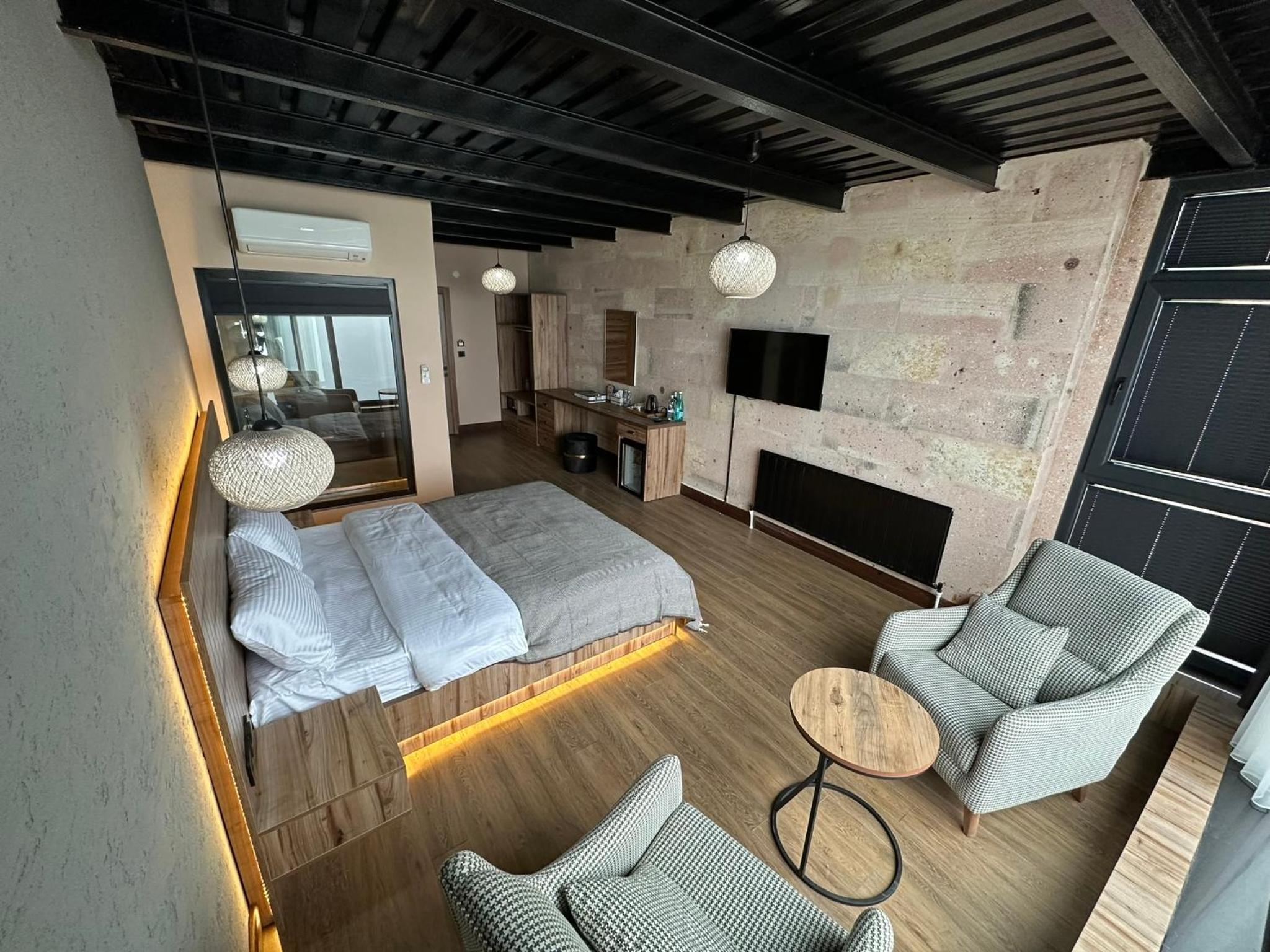 Marina LİGHTHOUSE AİRPORT HOTEL