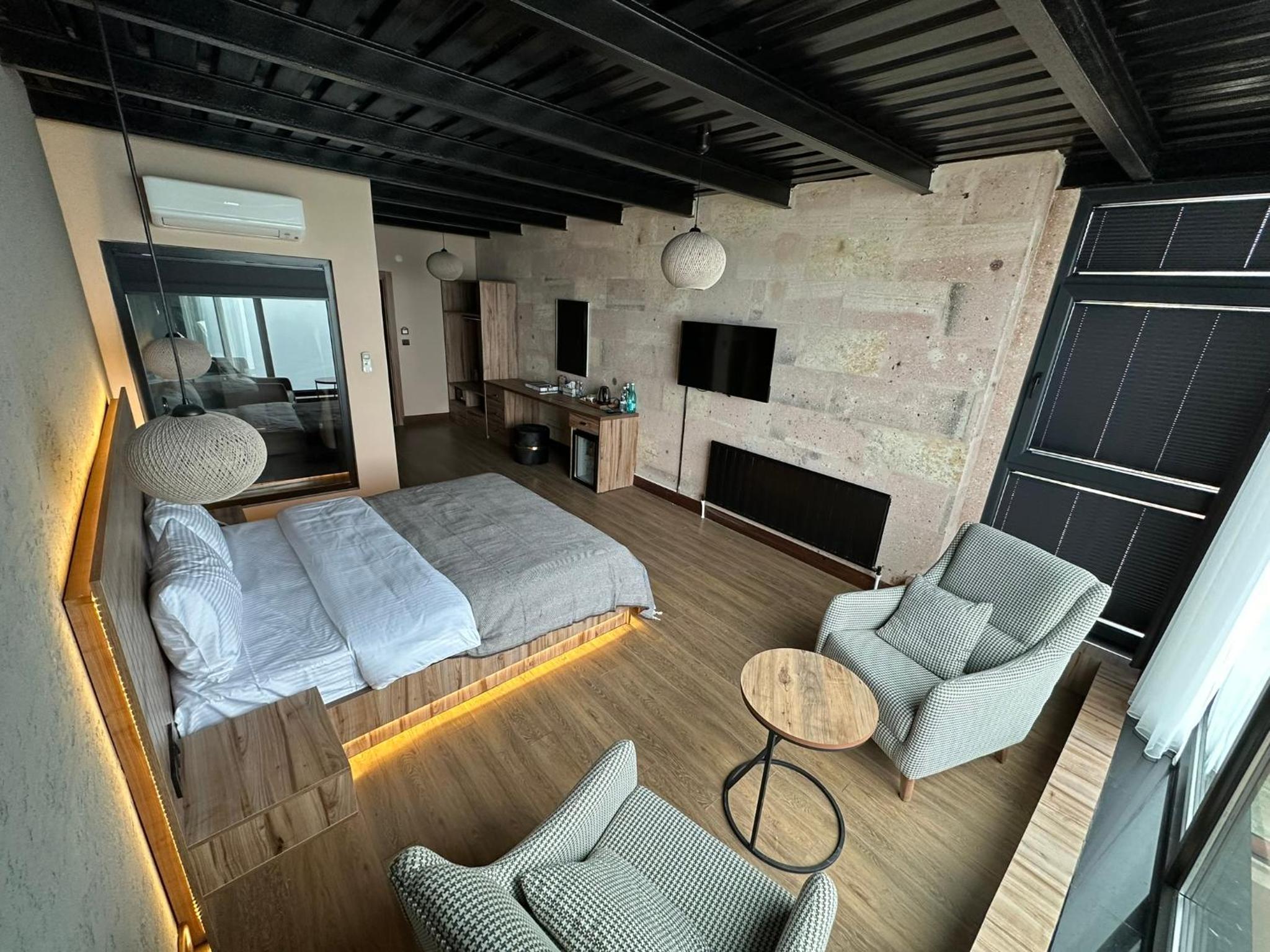 Marina LİGHTHOUSE AİRPORT HOTEL