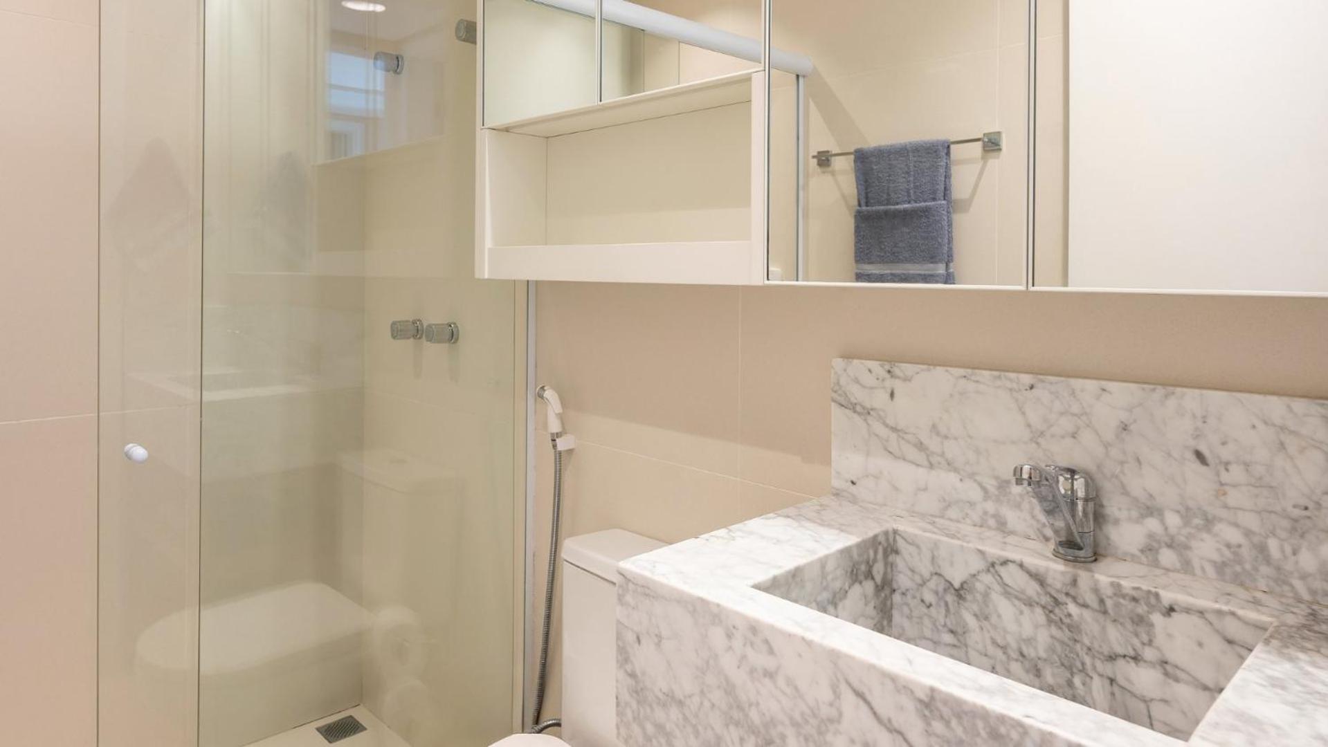 Apartamento Luxuoso à Beira-mar em Praia do Forte!