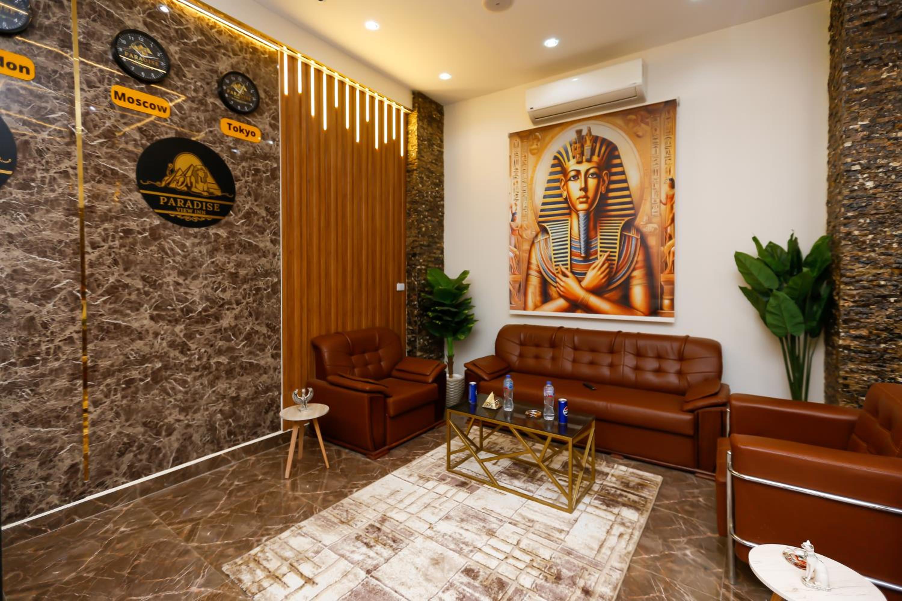 Paradise Pyramids View Inn Hotel