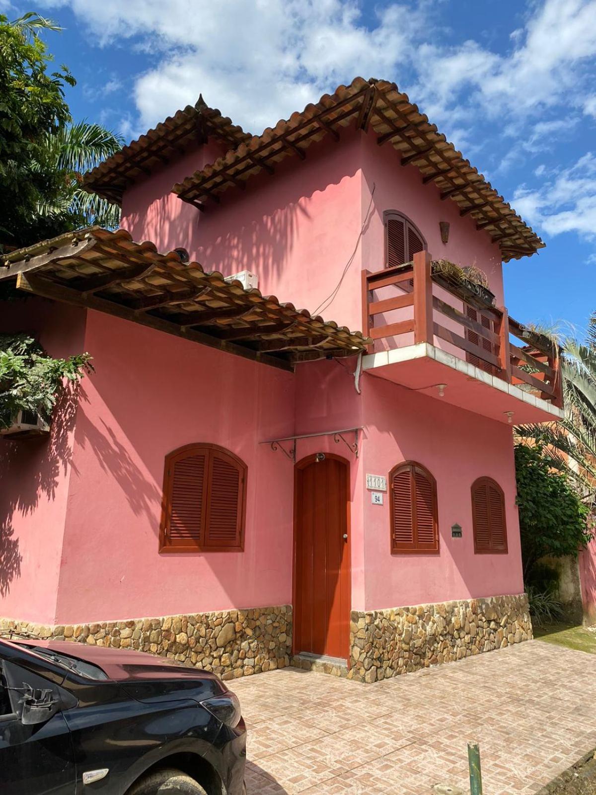 Zuzu house