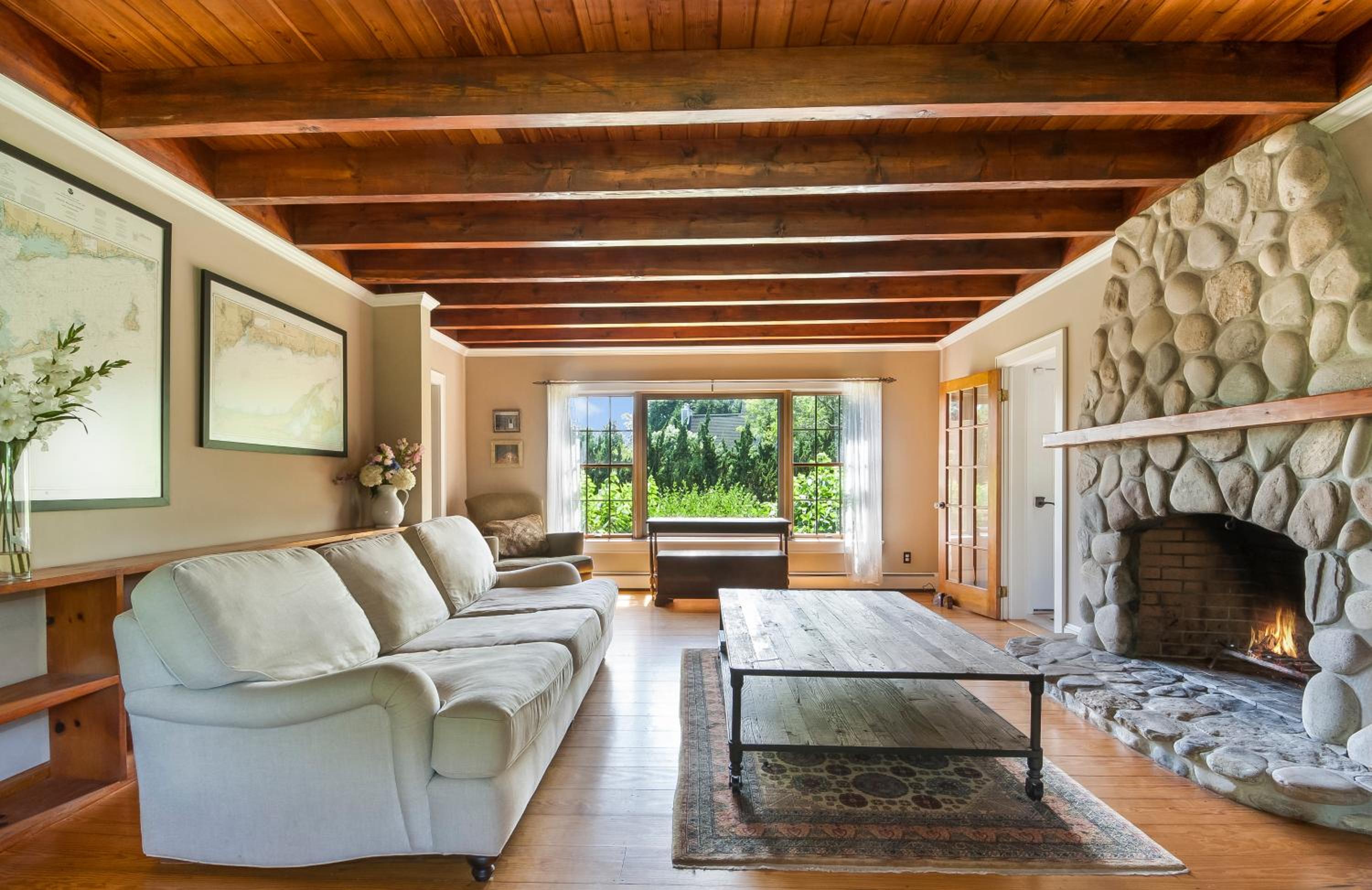 4BR 3BA Hot Tub Media room Weekly rates view 5
