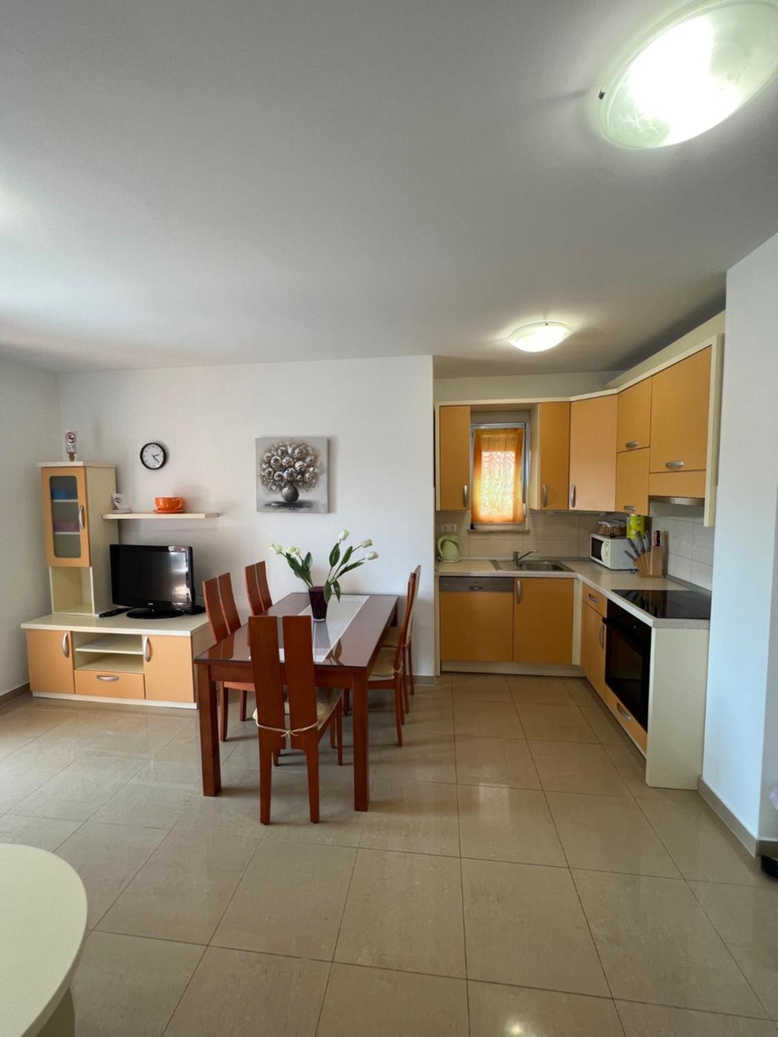 Apartments Bojka
