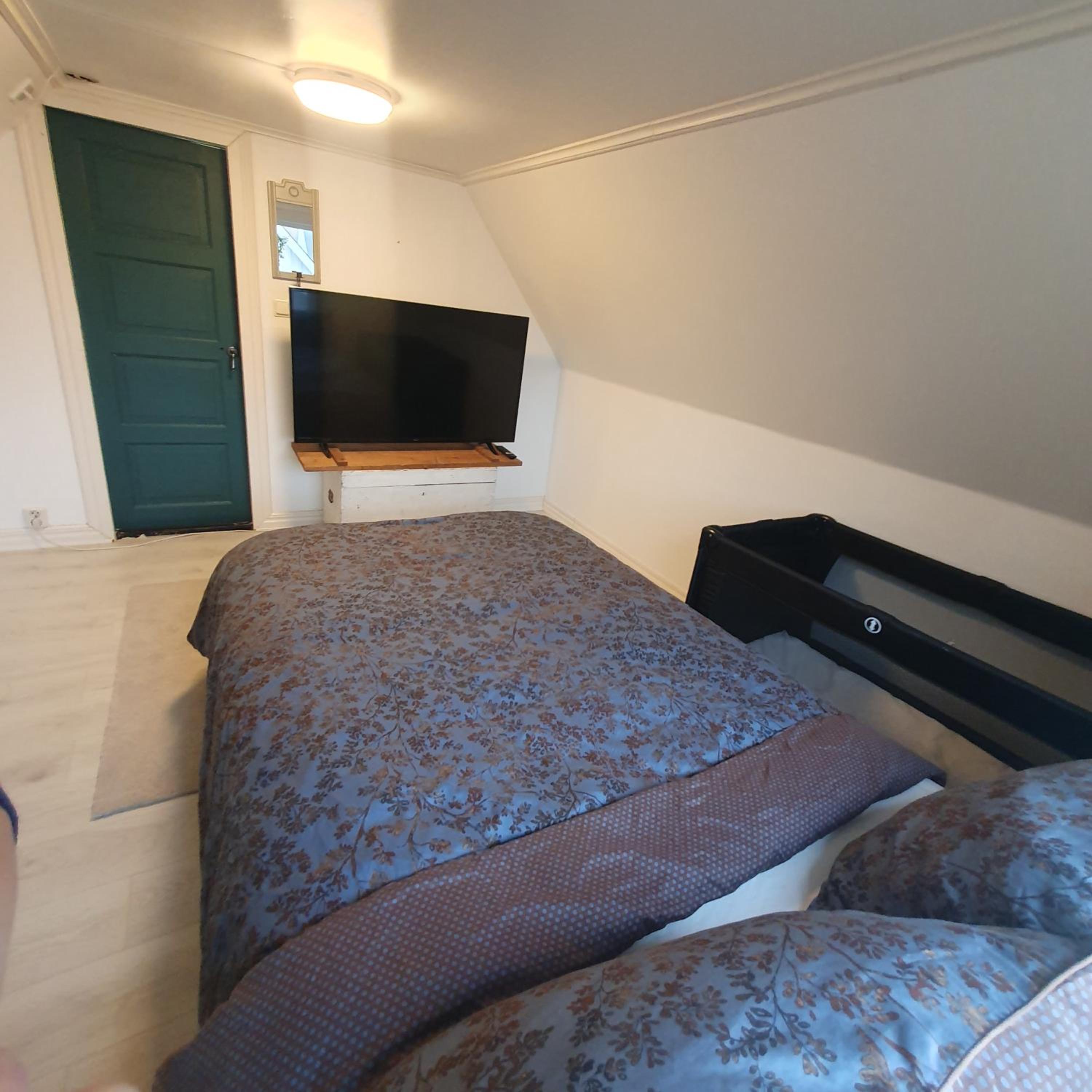 Photo 8