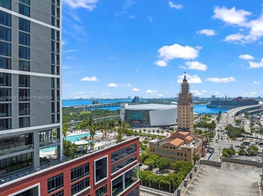 601 Residences High Floor 1BR Downtown Miami