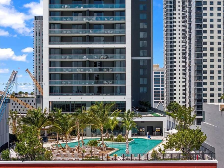 601 Residences High Floor 1BR Downtown Miami