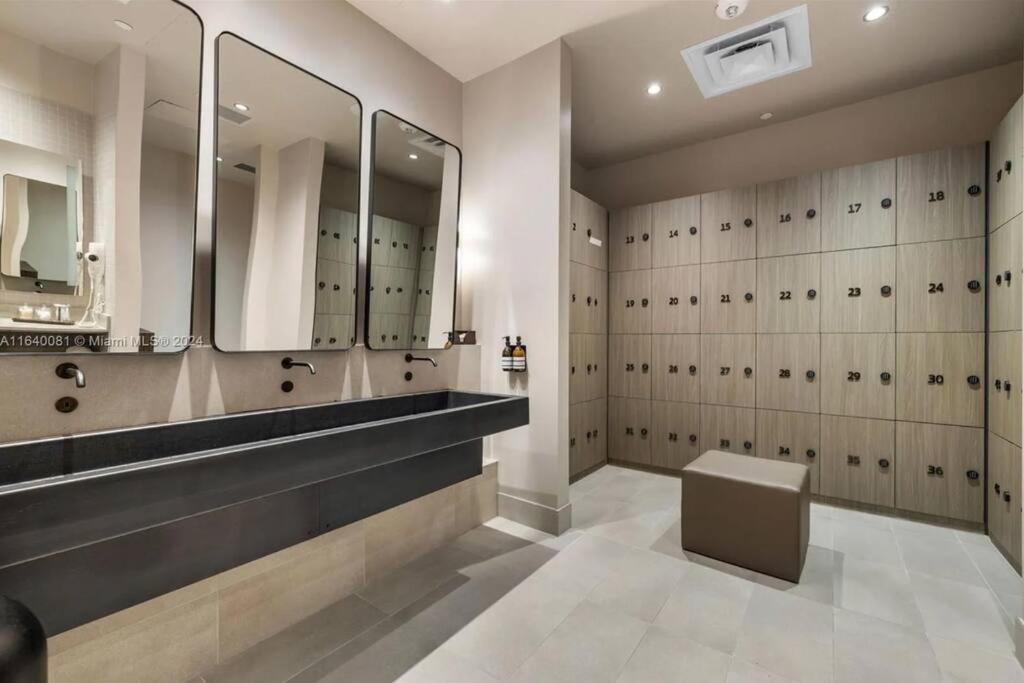 601 Residences High Floor 1BR Downtown Miami