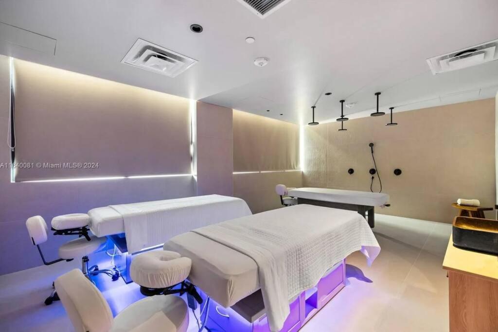 601 Residences High Floor 1BR Downtown Miami