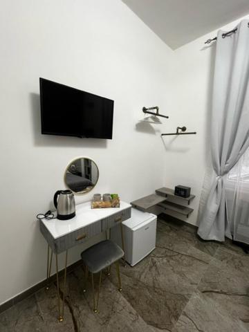hotel room