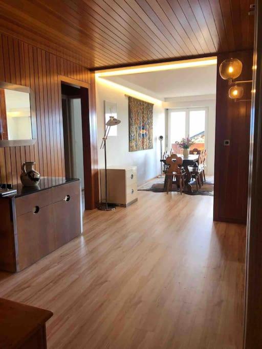 Magnifique appartement avec piscine, balcon et vue